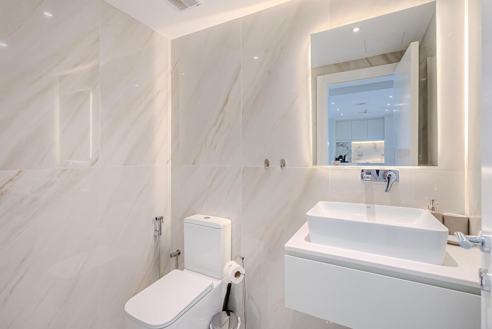 Newly Renovated 1 Bdr In Marina I Bonair I Park Islands Dubai