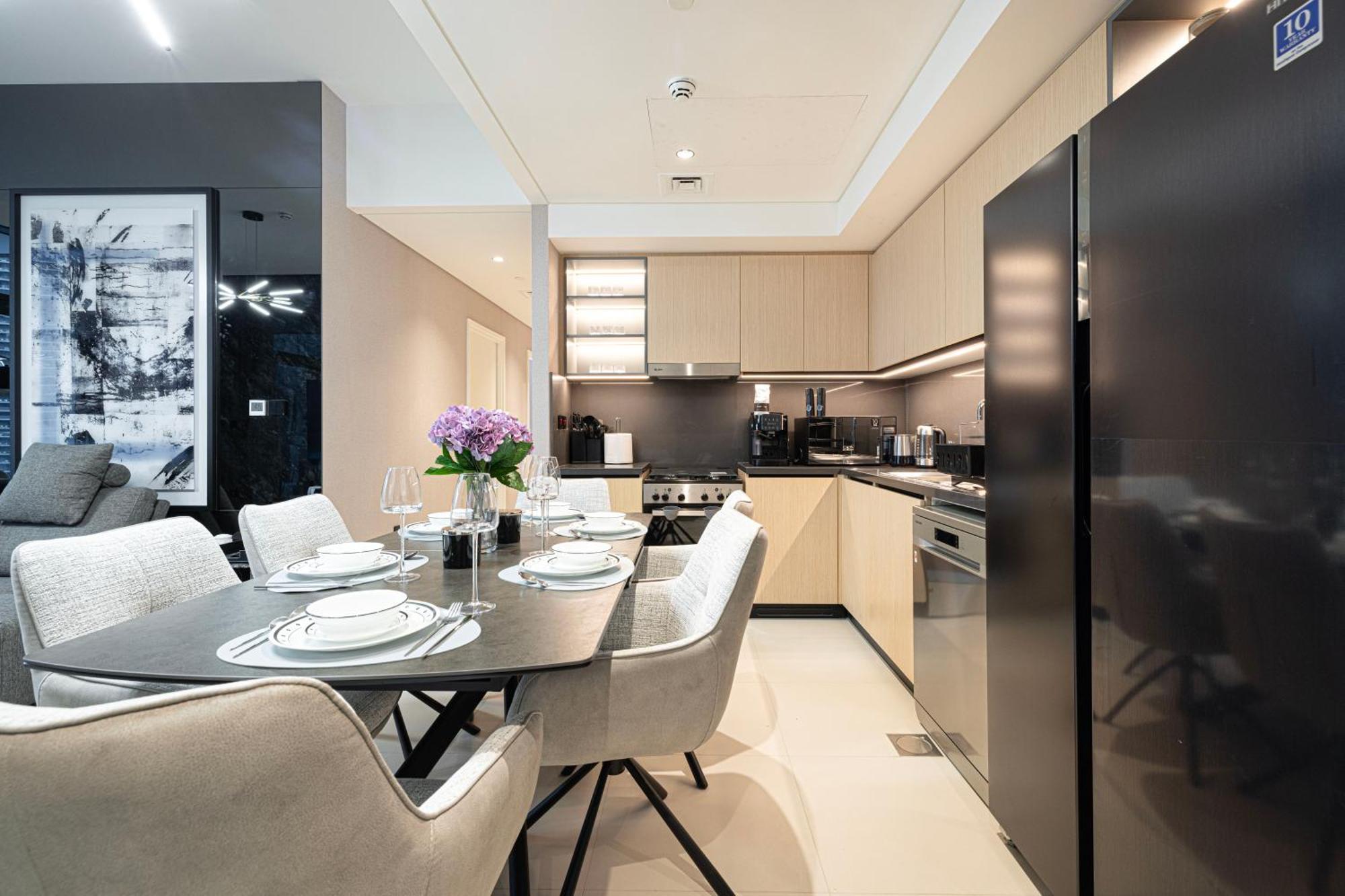 Luxury 4br Burj Khalifa View Mall Apartment Dubai