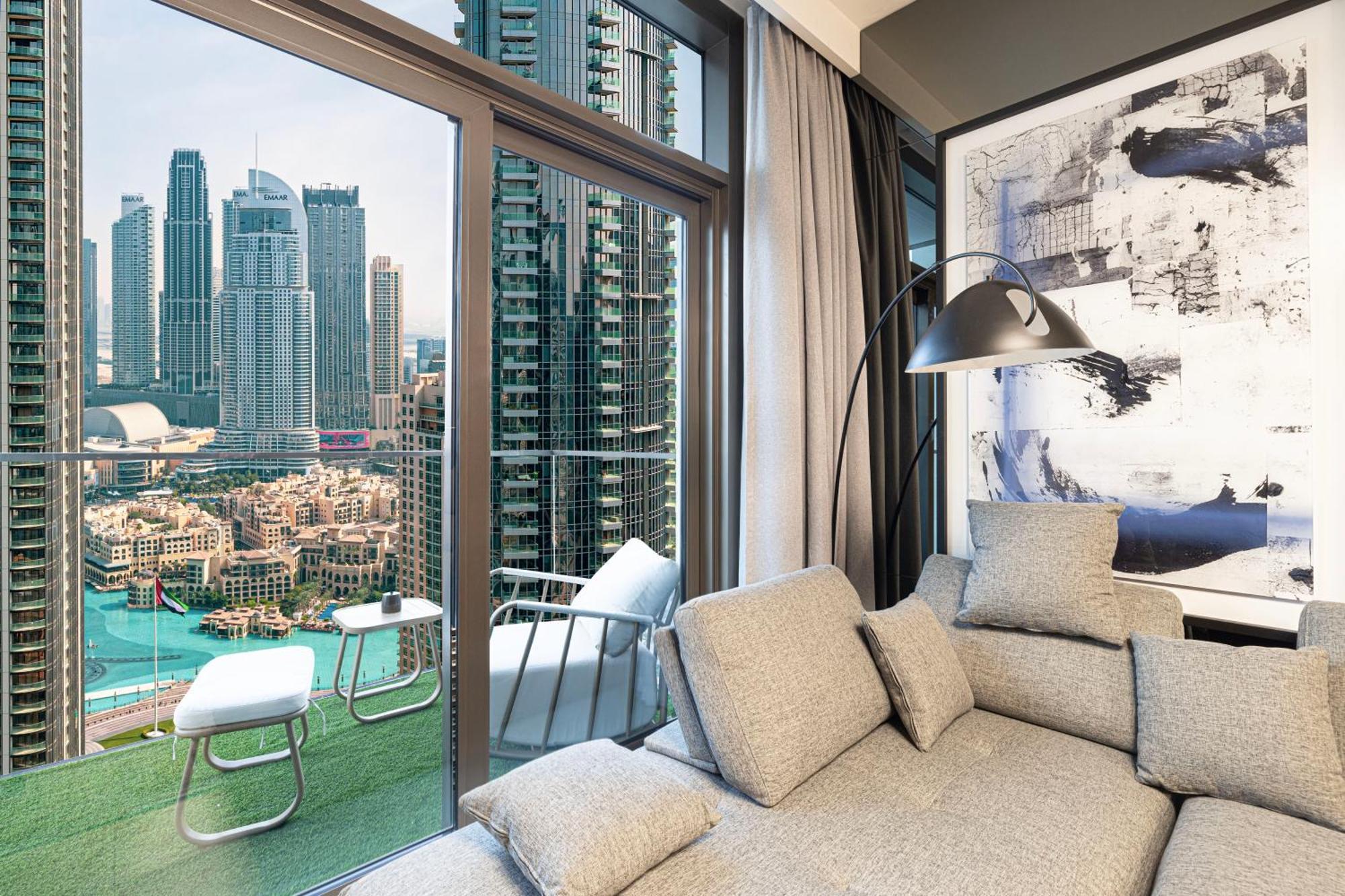 Luxury 4br Burj Khalifa View Mall Apartment Dubai