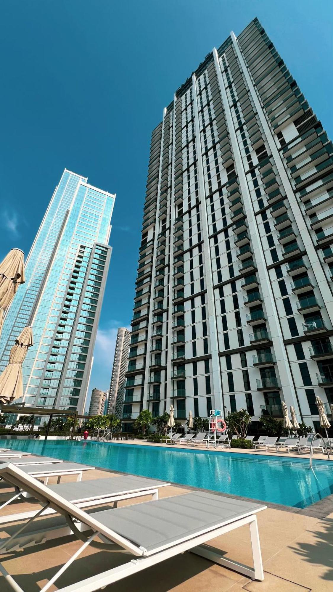 Luxury 4br Burj Khalifa View Mall Apartment Dubai