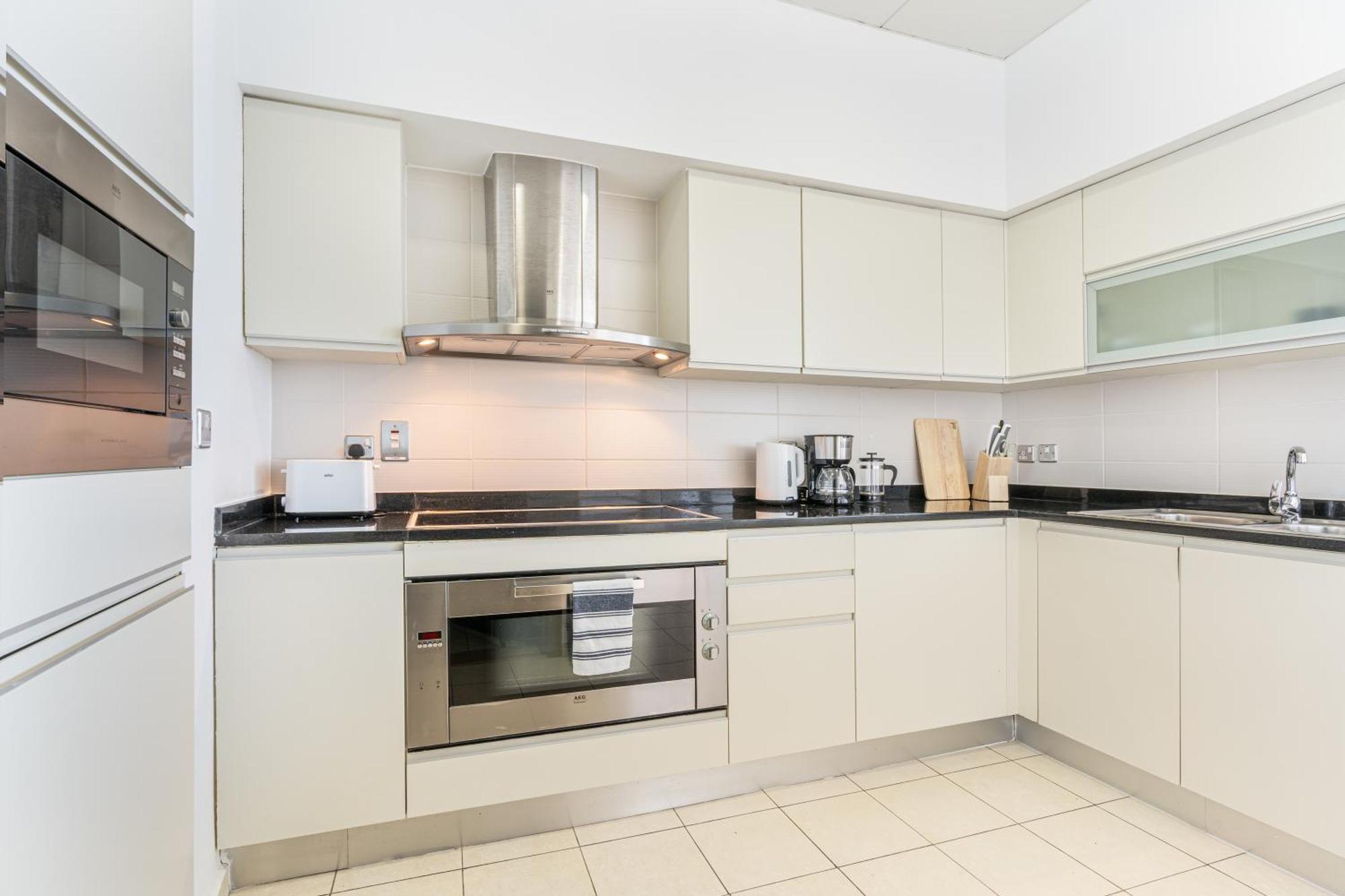 Palm Next To Nakheel Mall With Private Apartment *