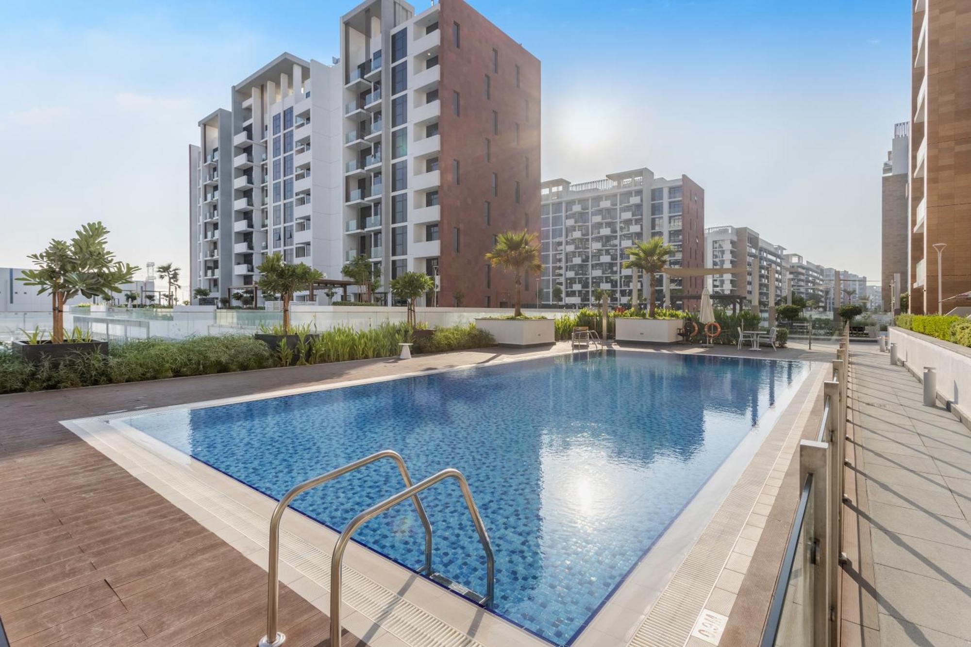 Luxurious Brand New 1br Huge Balcony Azizi 37 Apartment *