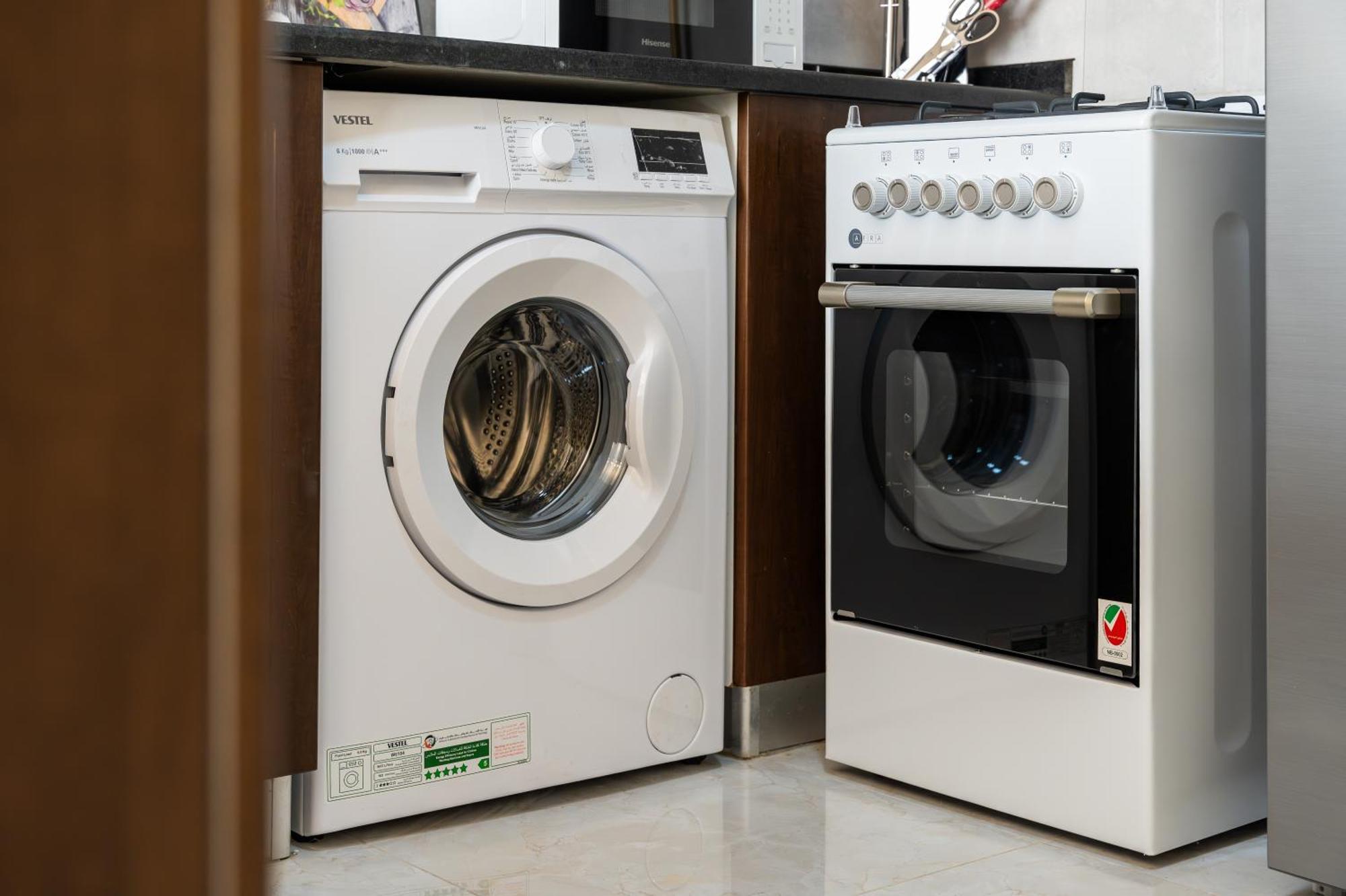 Designer In Prime Silicon Oasis Spot