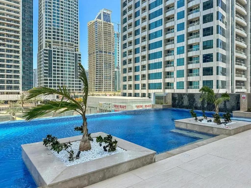 Stonetree - Brand New - Prime Location