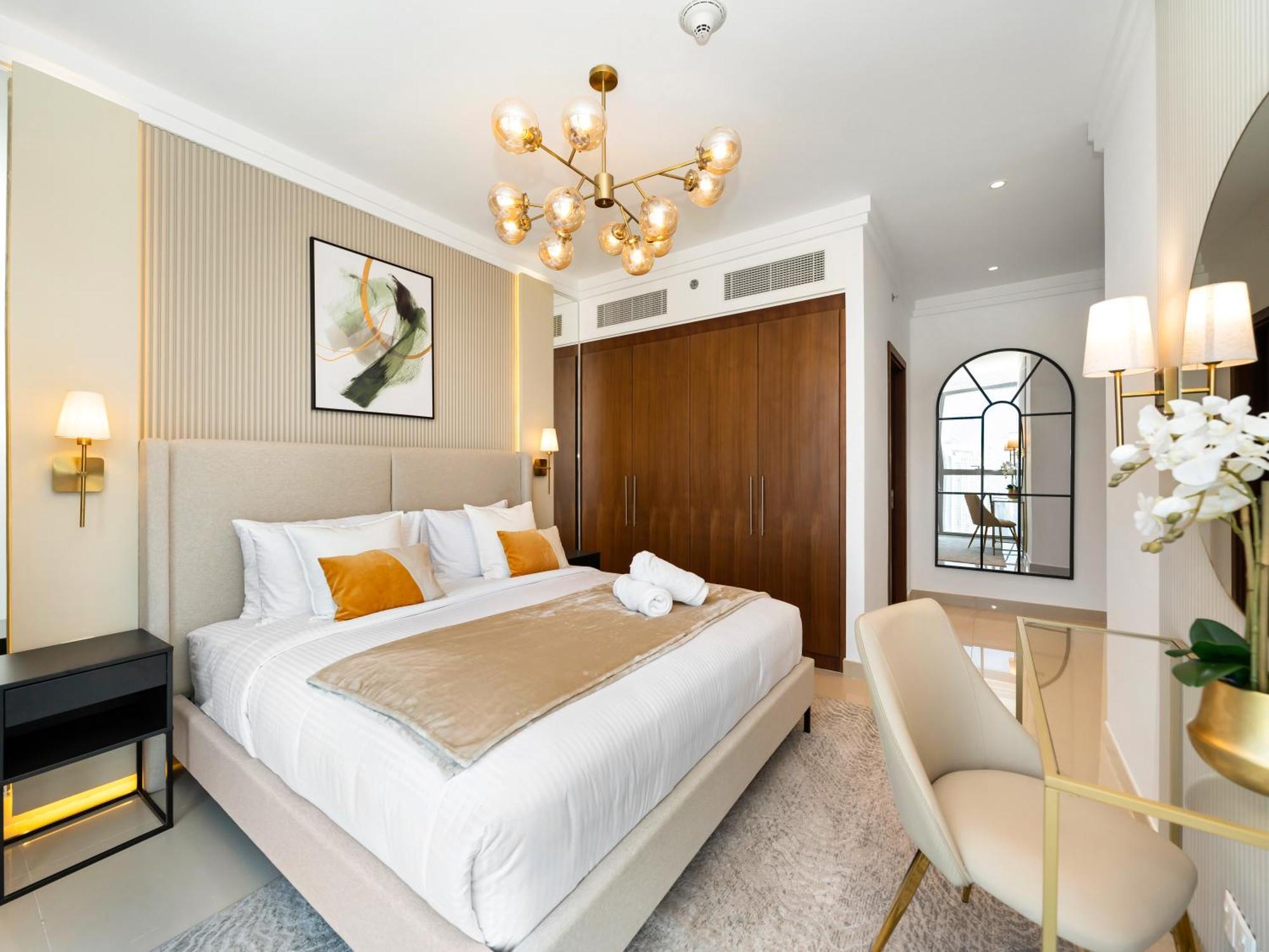 Stunning 2br-burj View -connected To Mall Apartment