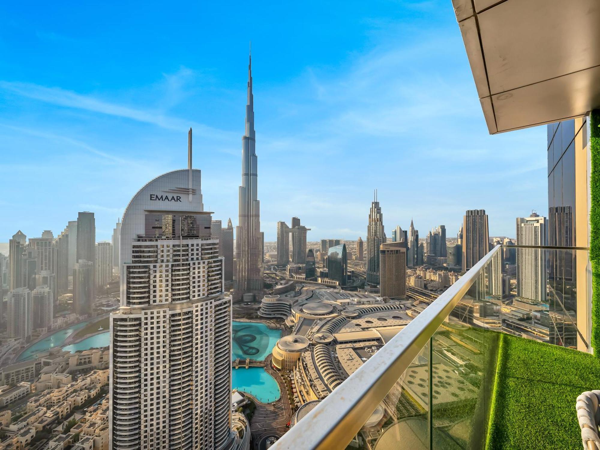 Stunning 2br-burj View -connected To Mall