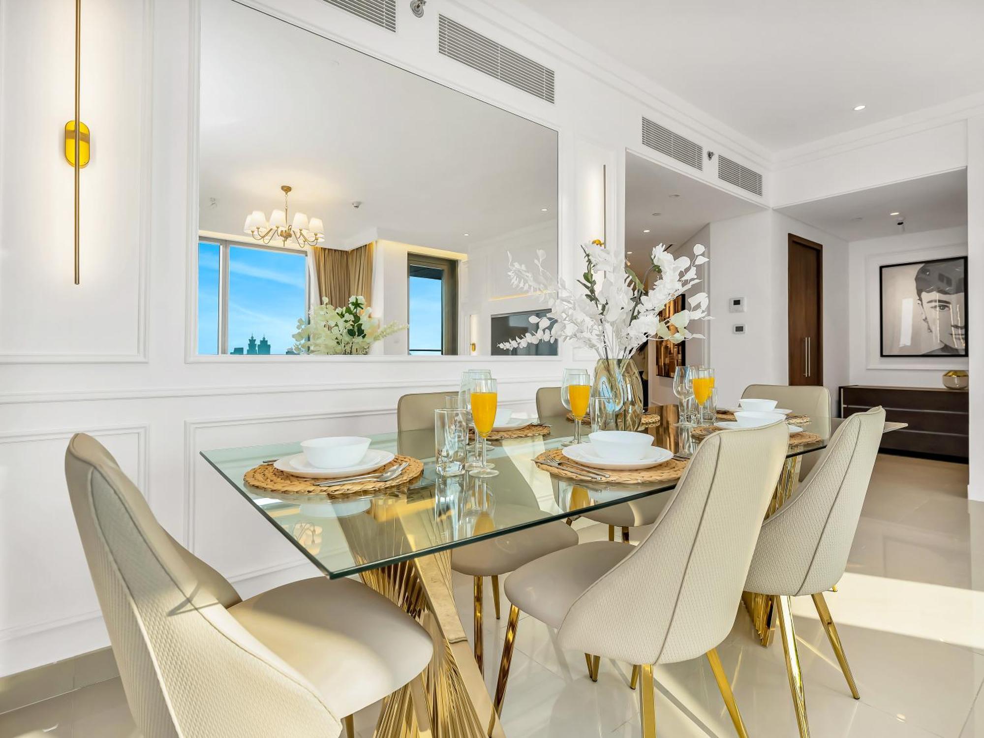 Stunning 2br-burj View -connected To Mall
