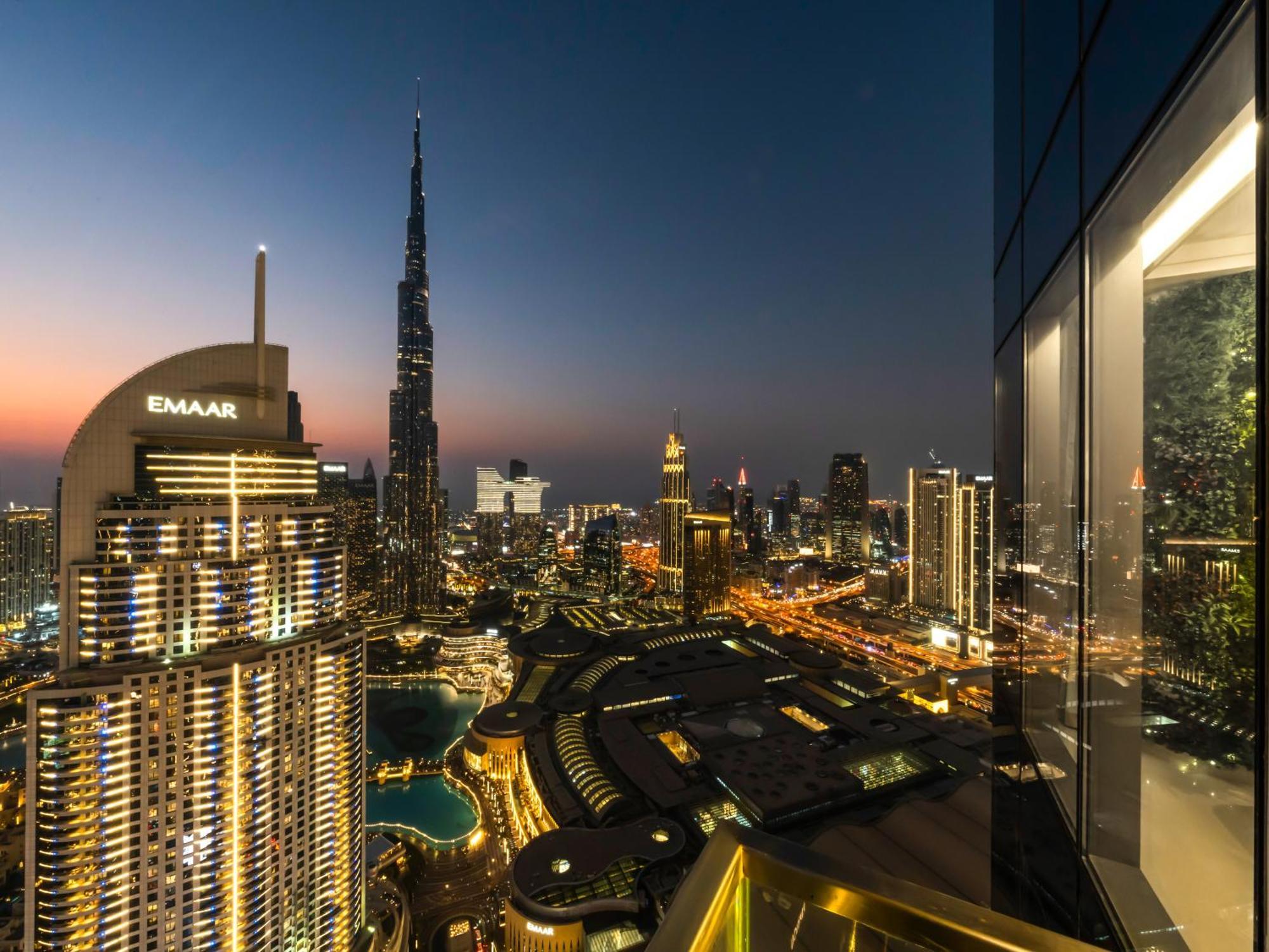 Stunning 2br-burj View -connected To Mall * Dubai
