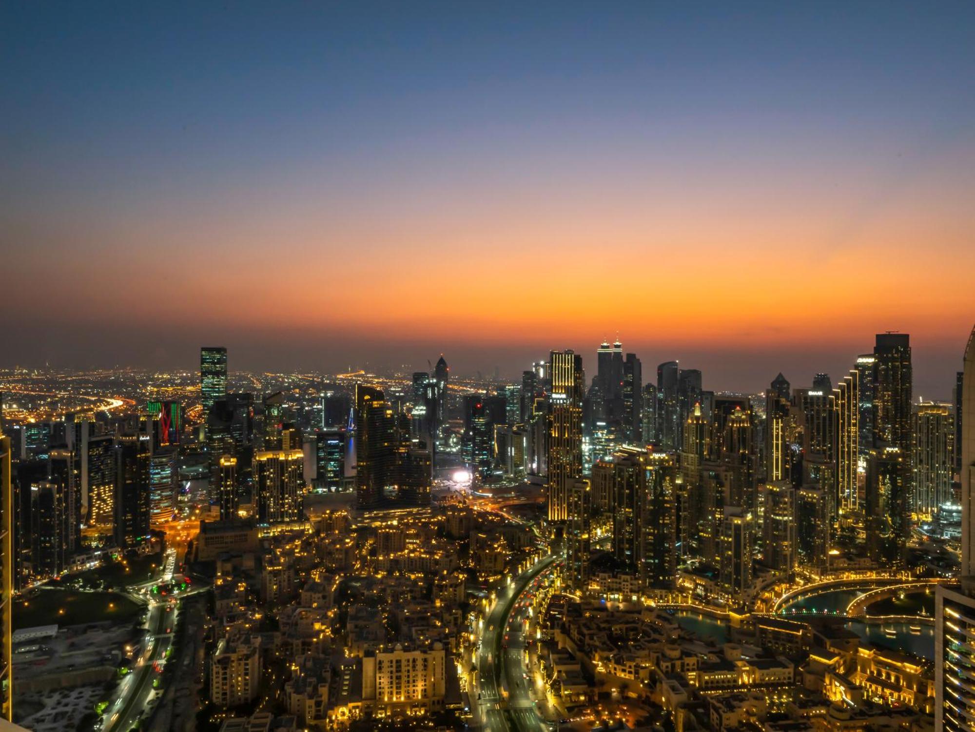 Stunning 2br-burj View -connected To Mall