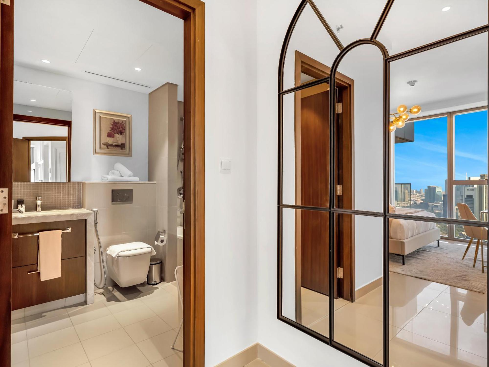 Stunning 2br-burj View -connected To Mall Apartment *