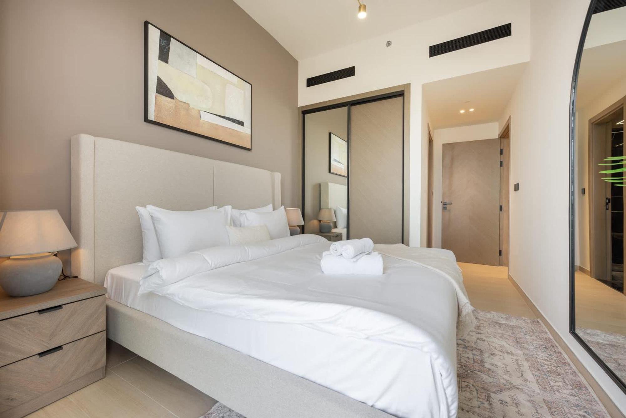 Apartment 1 Bedroom In Binghatti Heights Perfect For Getaway Dubai