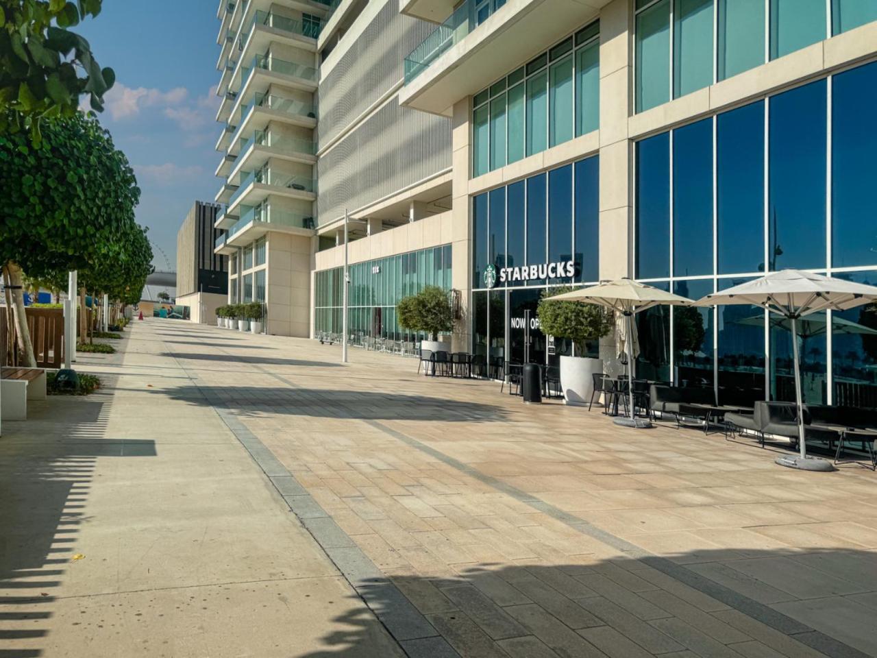 Sleek 1-bedroom Beachfront Escape In Marina Vista * Dubai