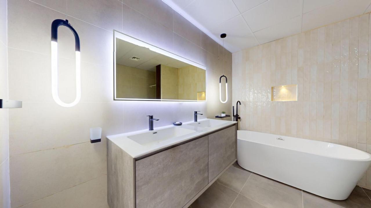 Marina View - Luxurious Four Bed With Private Pool Apartment Dubai