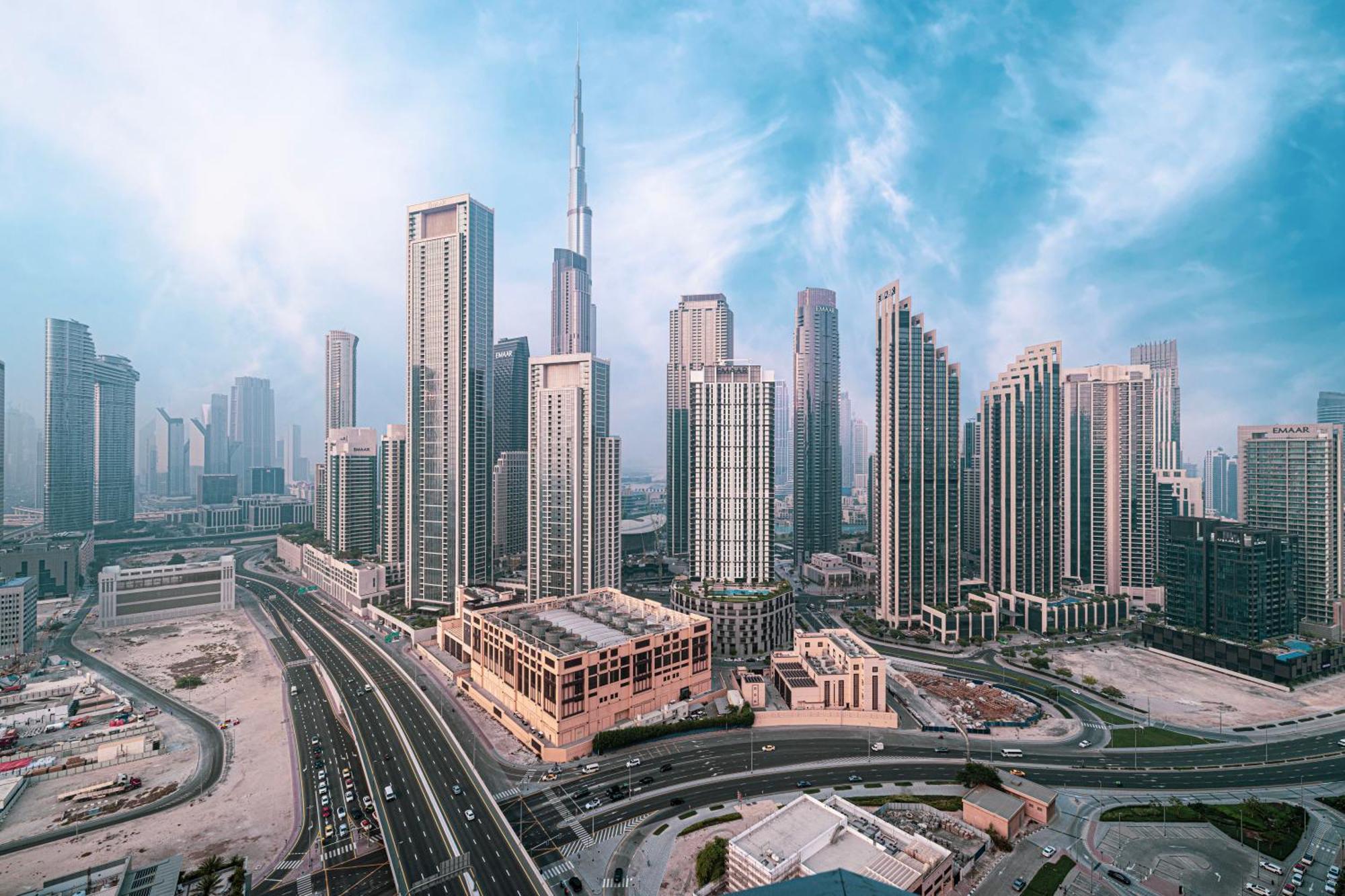 Panoramic Burj Khalifa Views-64th Floor Infinity Pool Apartment *