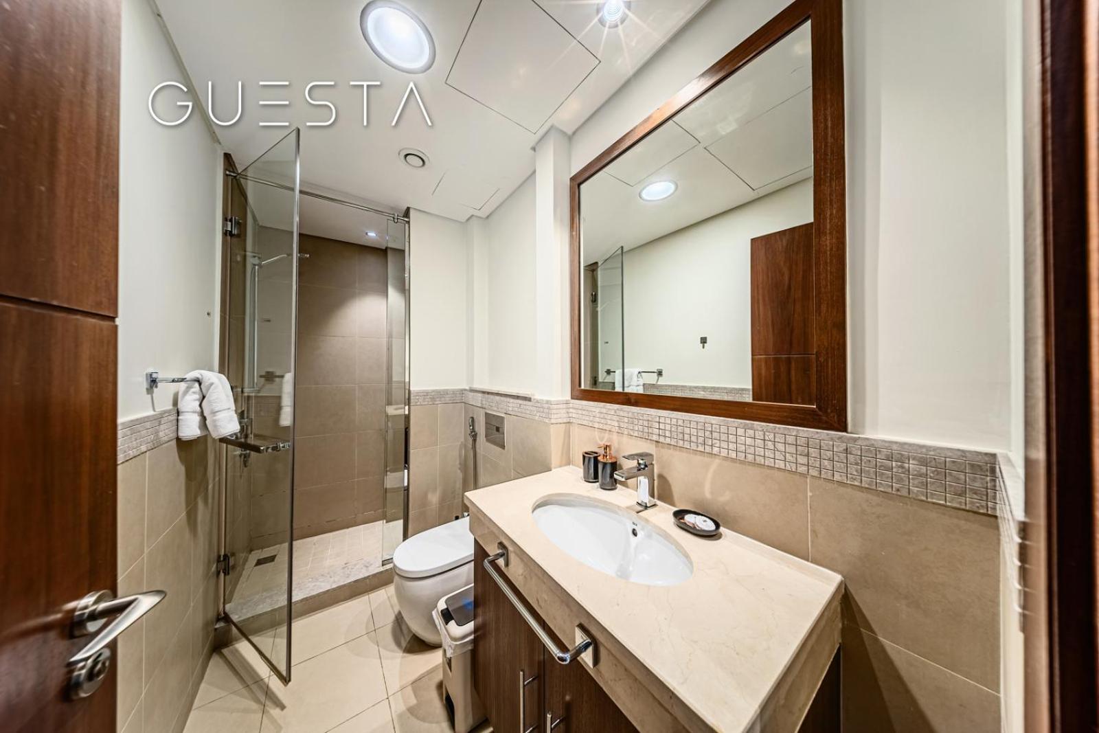 Burj Vista By Emaar - Burj Khalifa & Fountain Views, Downtown Apartment *