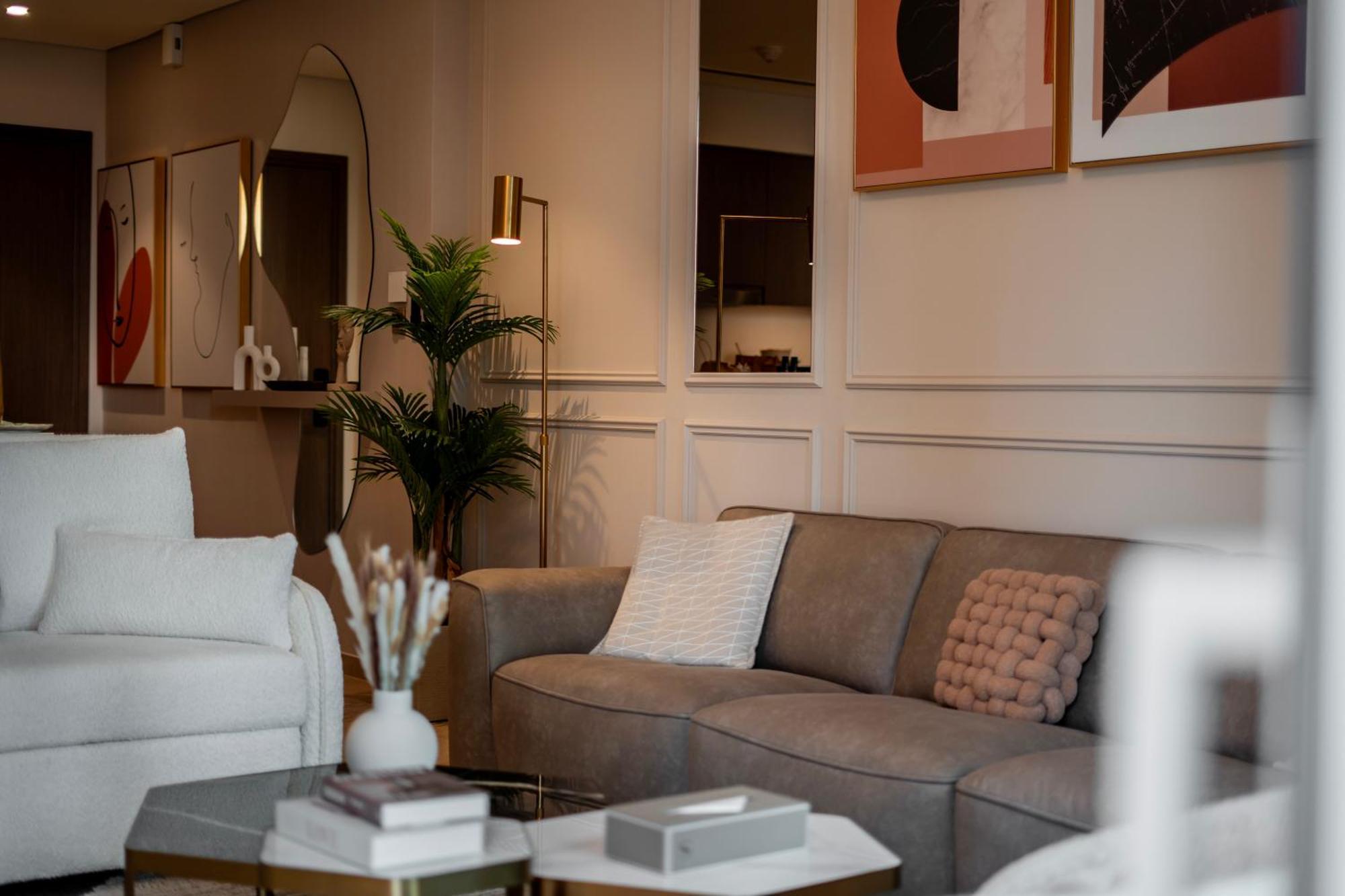 Apartment Luxury 1-bedroom In Downtown I Walk To Mall And Fountains Dubai