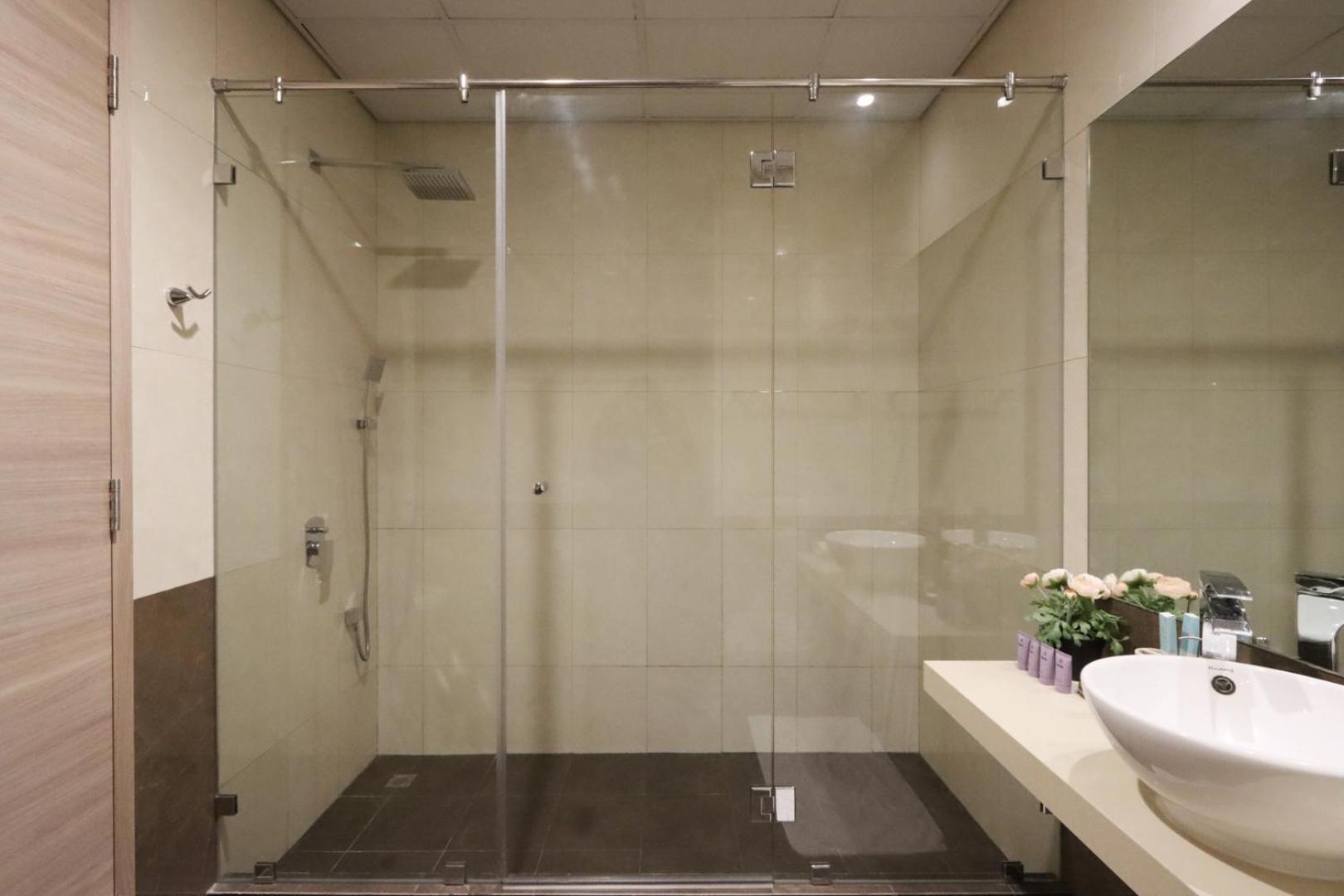 Livbnb-2b With Skyline Views, Al Jaddaf * Dubai