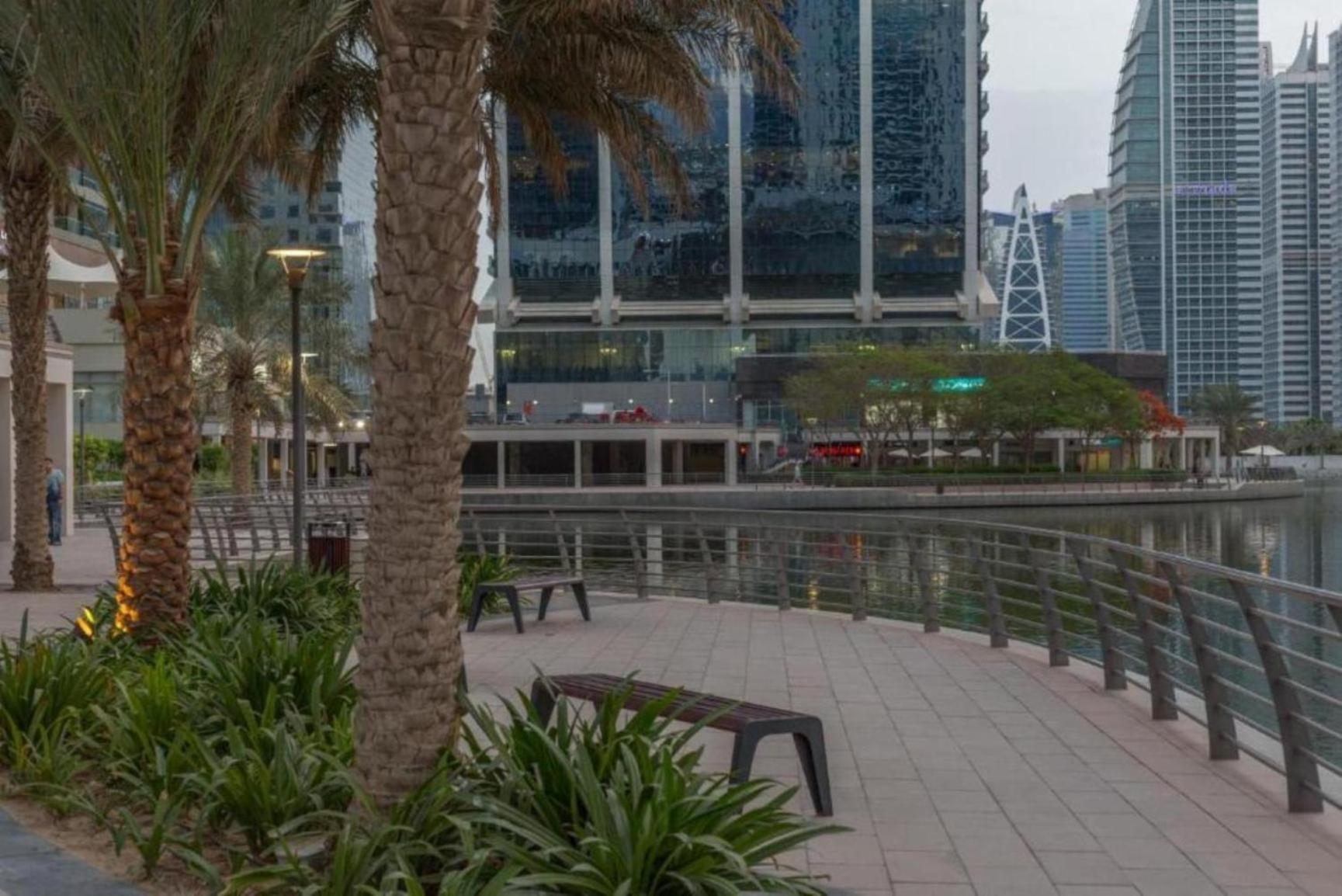 Apartment Click - Jlt - 2 Bedroom & Balcony Lakes View Entire -az Dubai