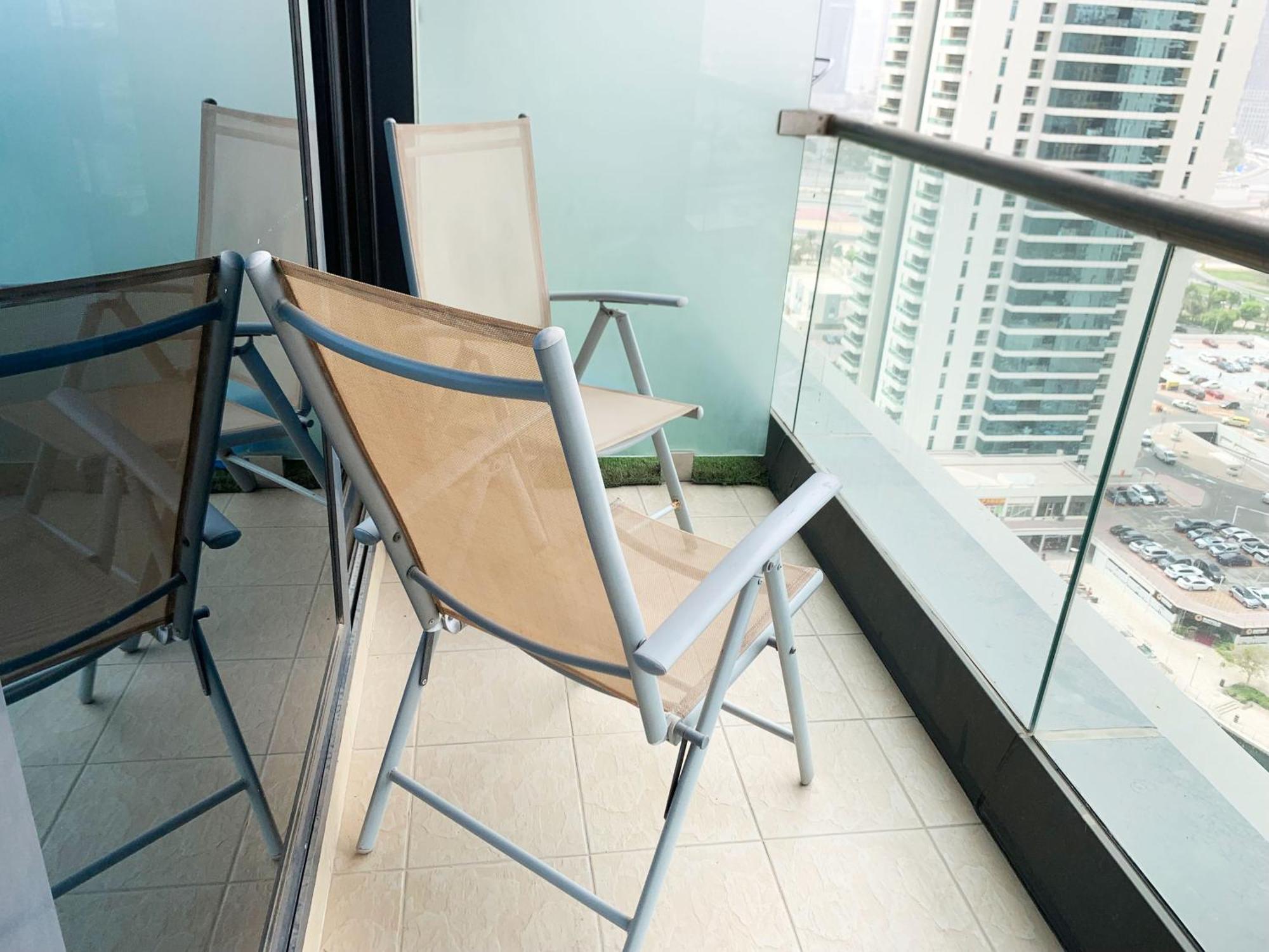 Click - Jlt - 2 Bedroom & Balcony Lakes View Entire -az * Dubai