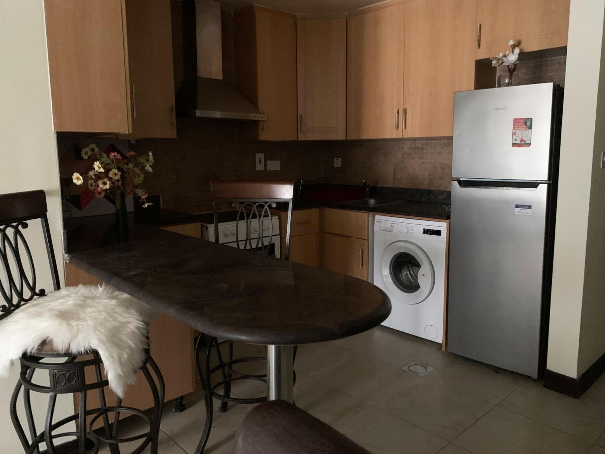 Click - Jlt - 2 Bedroom & Balcony Lakes View Entire -az Dubai