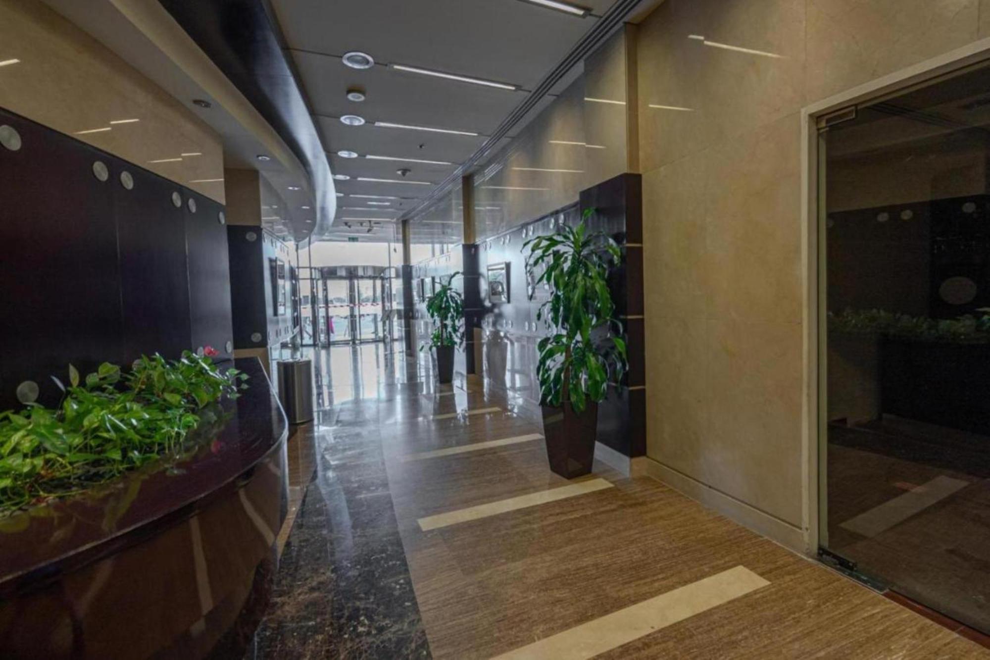 Click - Jlt - 2 Bedroom & Balcony Lakes View Entire -az *