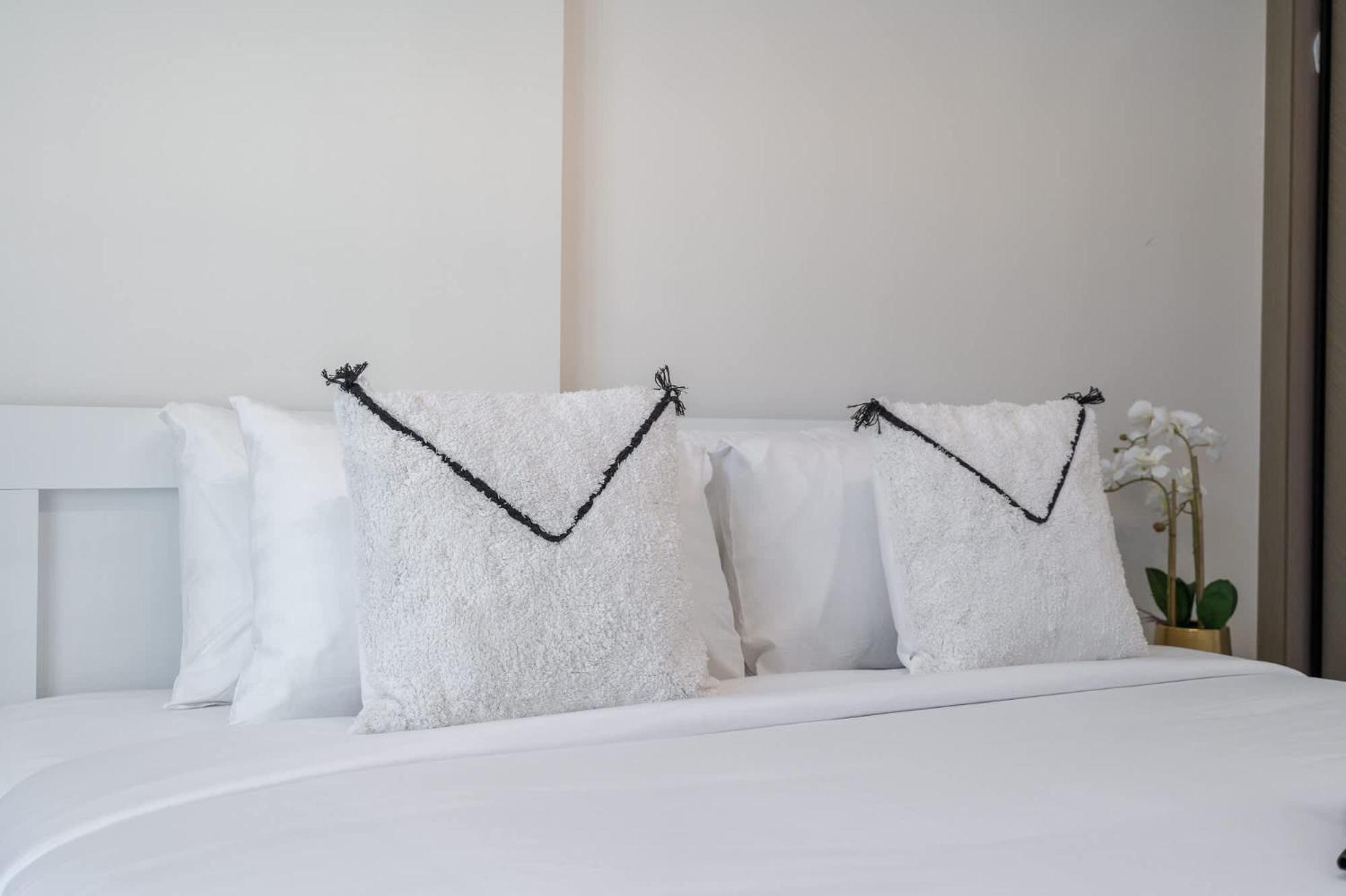 Finest 1 Bedroom In Binghatti Emerald Jvc Apartment Dubai