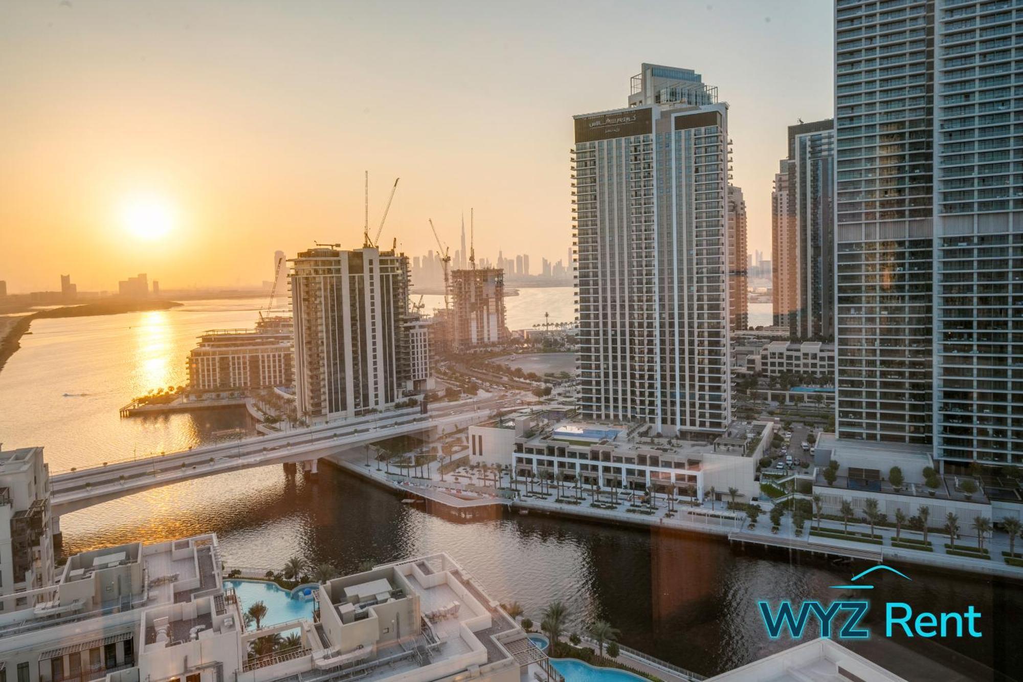 Chic 2 Bedroom In Vida Residences Creek-beach Access * Dubai