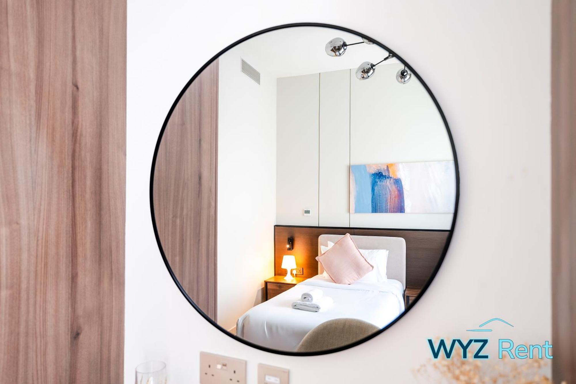 Apartment Chic 2 Bedroom In Vida Residences Creek-beach Access