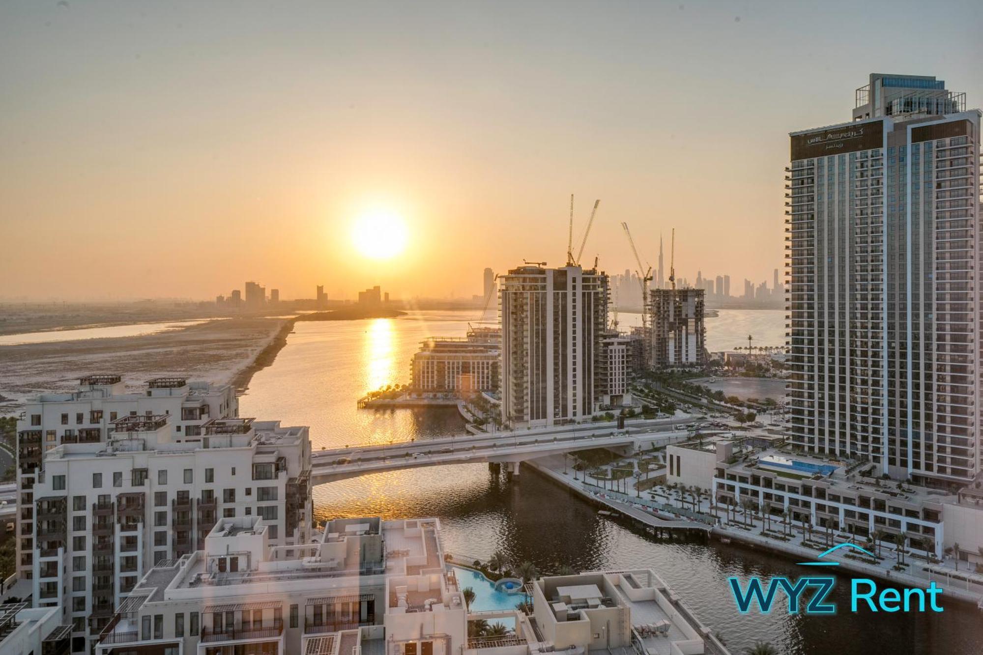 Chic 2 Bedroom In Vida Residences Creek-beach Access