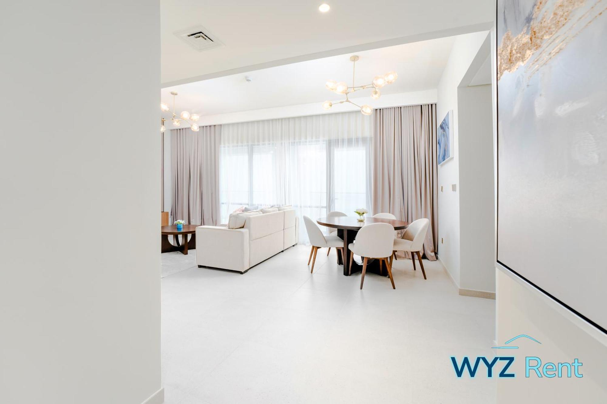 Chic 2 Bedroom In Vida Residences Creek-beach Access Apartment *