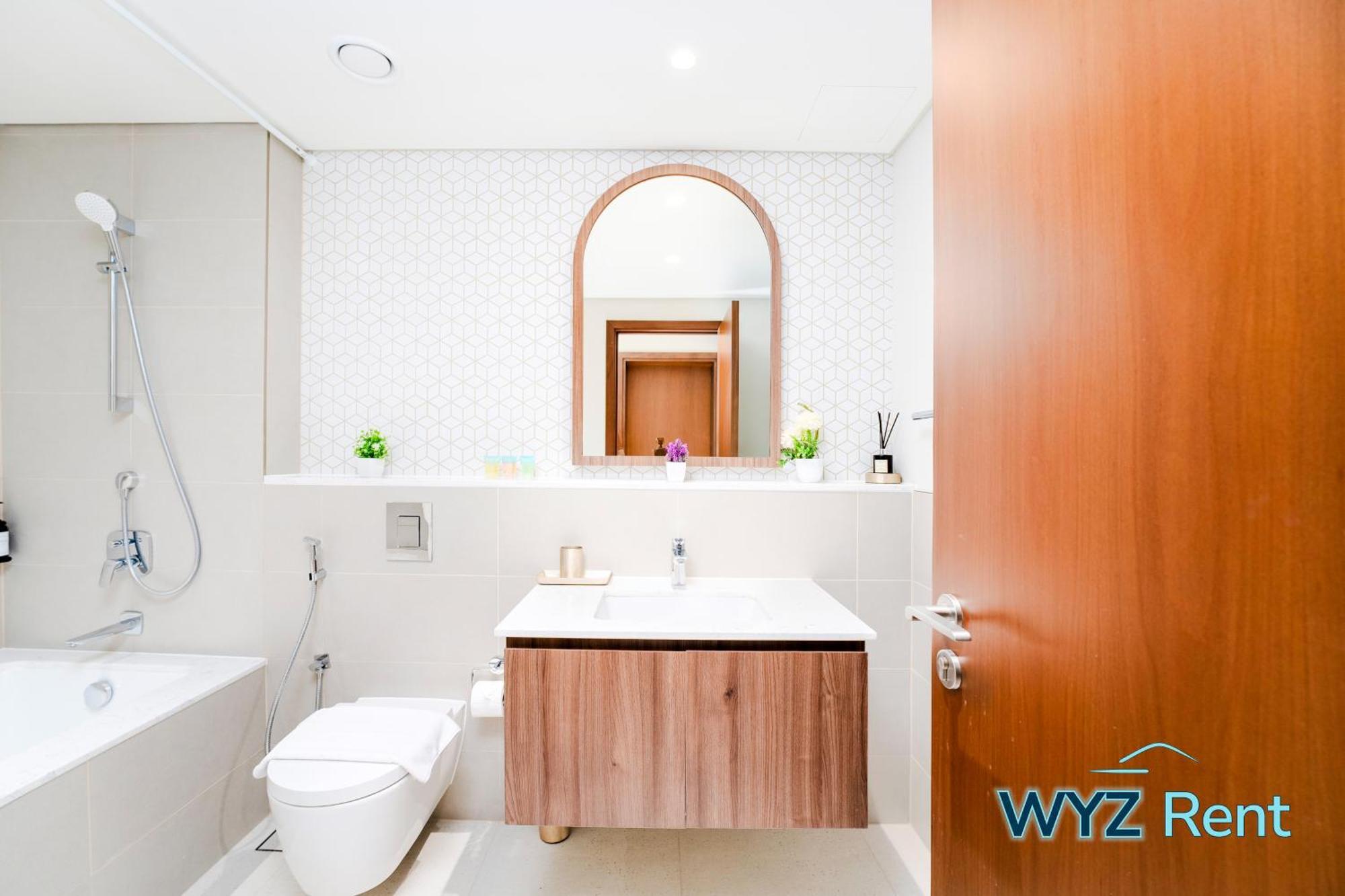 Apartment Chic 2 Bedroom In Vida Residences Creek-beach Access *