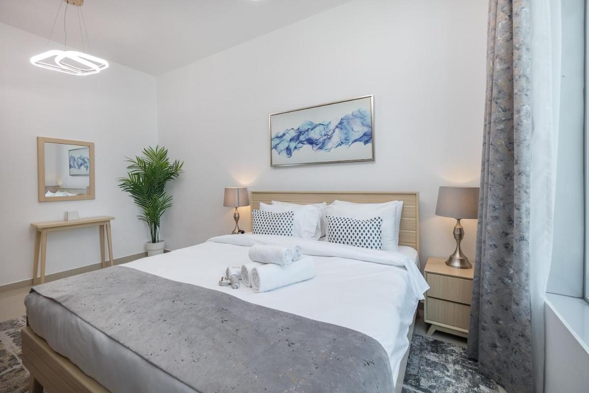 Apartment Cozy And Bright 2-bedroom In Business Bay *
