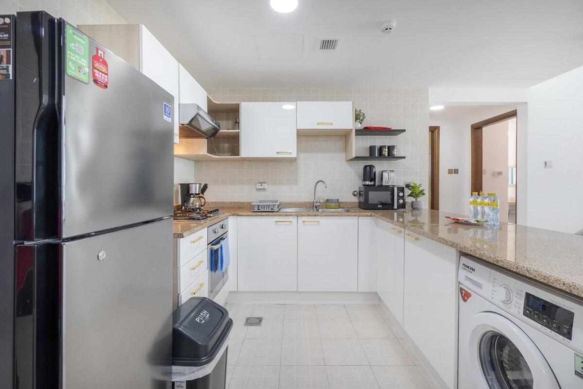 Cozy And Bright 2-bedroom In Business Bay Apartment *