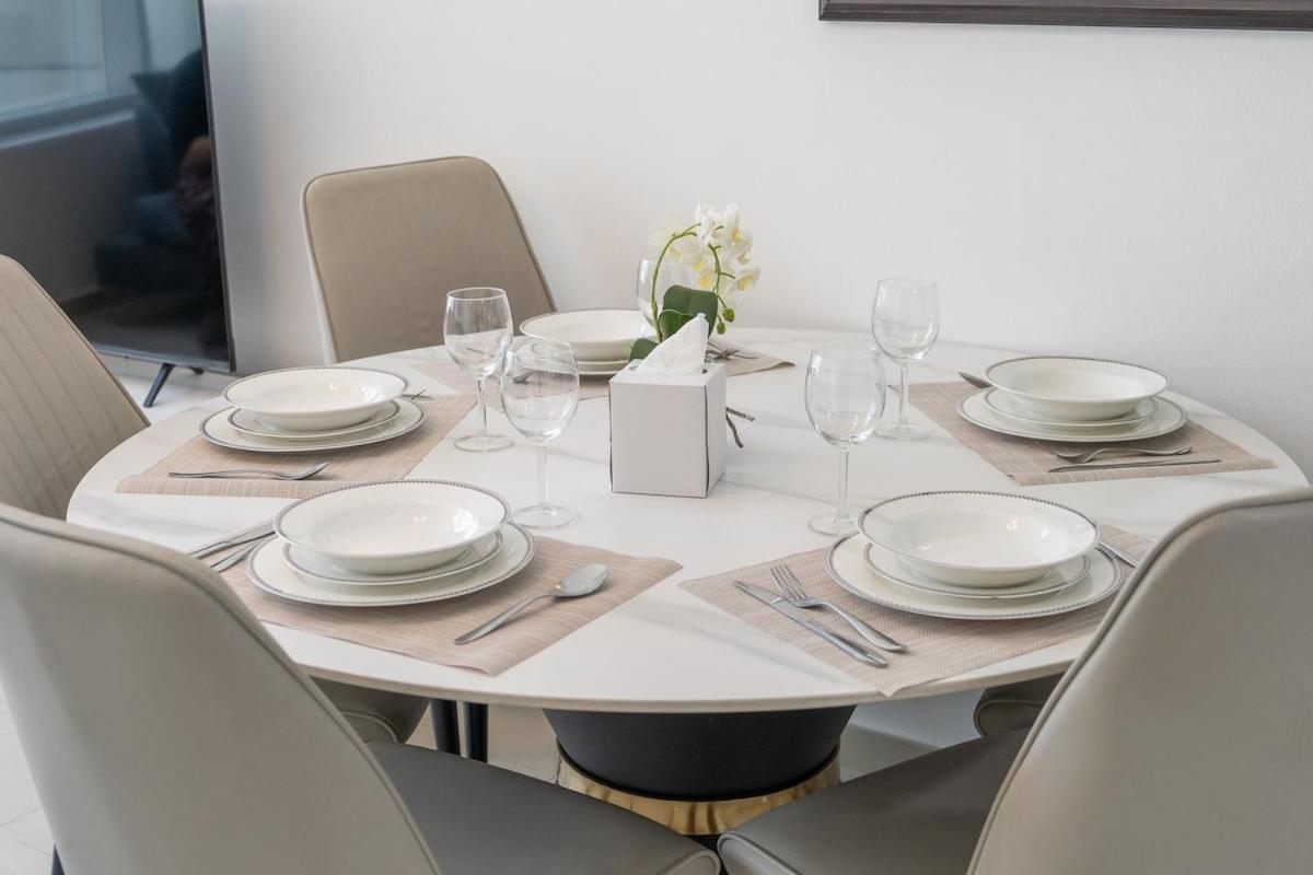 Cozy And Bright 2-bedroom In Business Bay Apartment Dubai