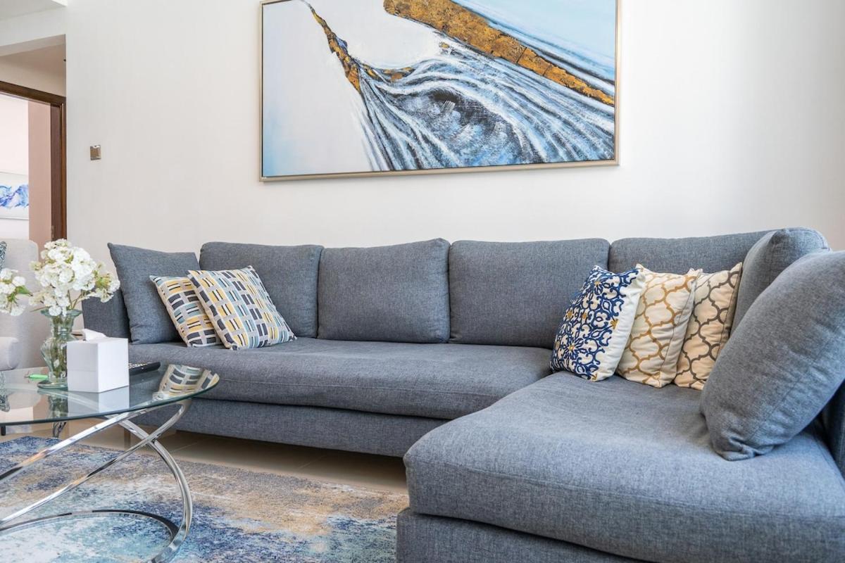 Apartment Cozy And Bright 2-bedroom In Business Bay