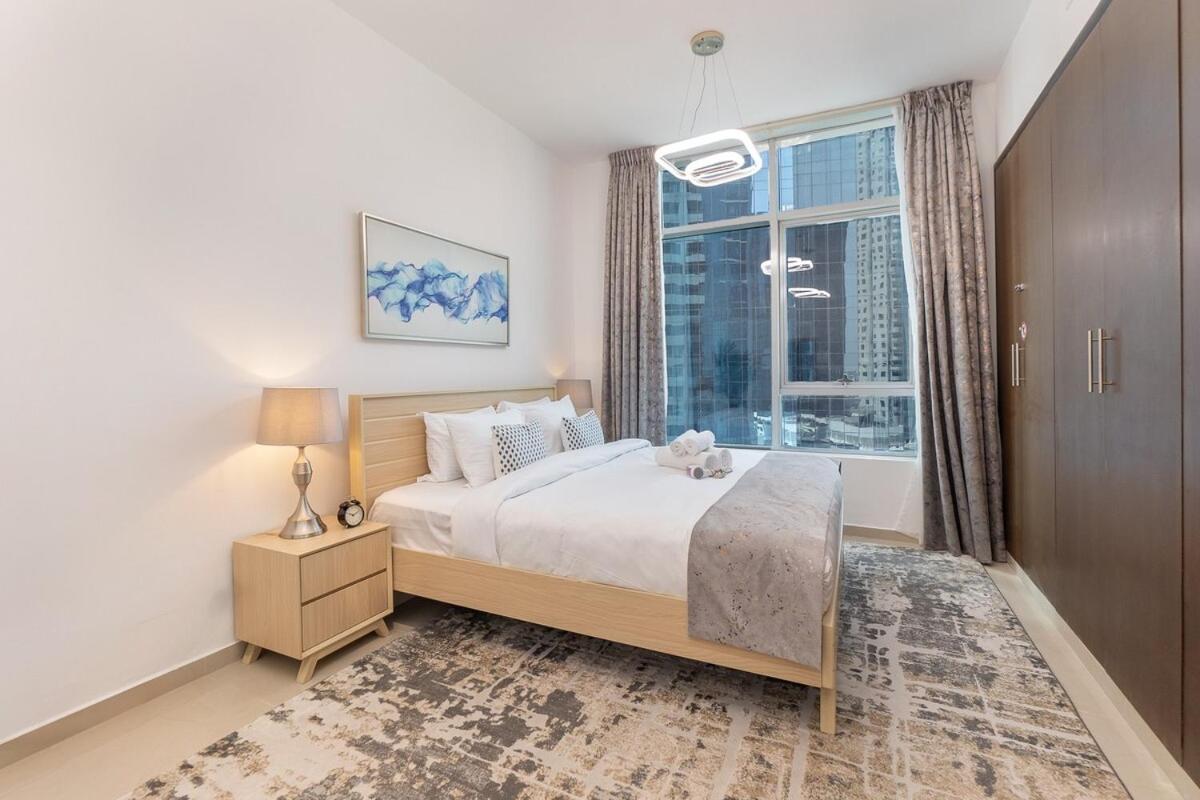 Cozy And Bright 2-bedroom In Business Bay Apartment *