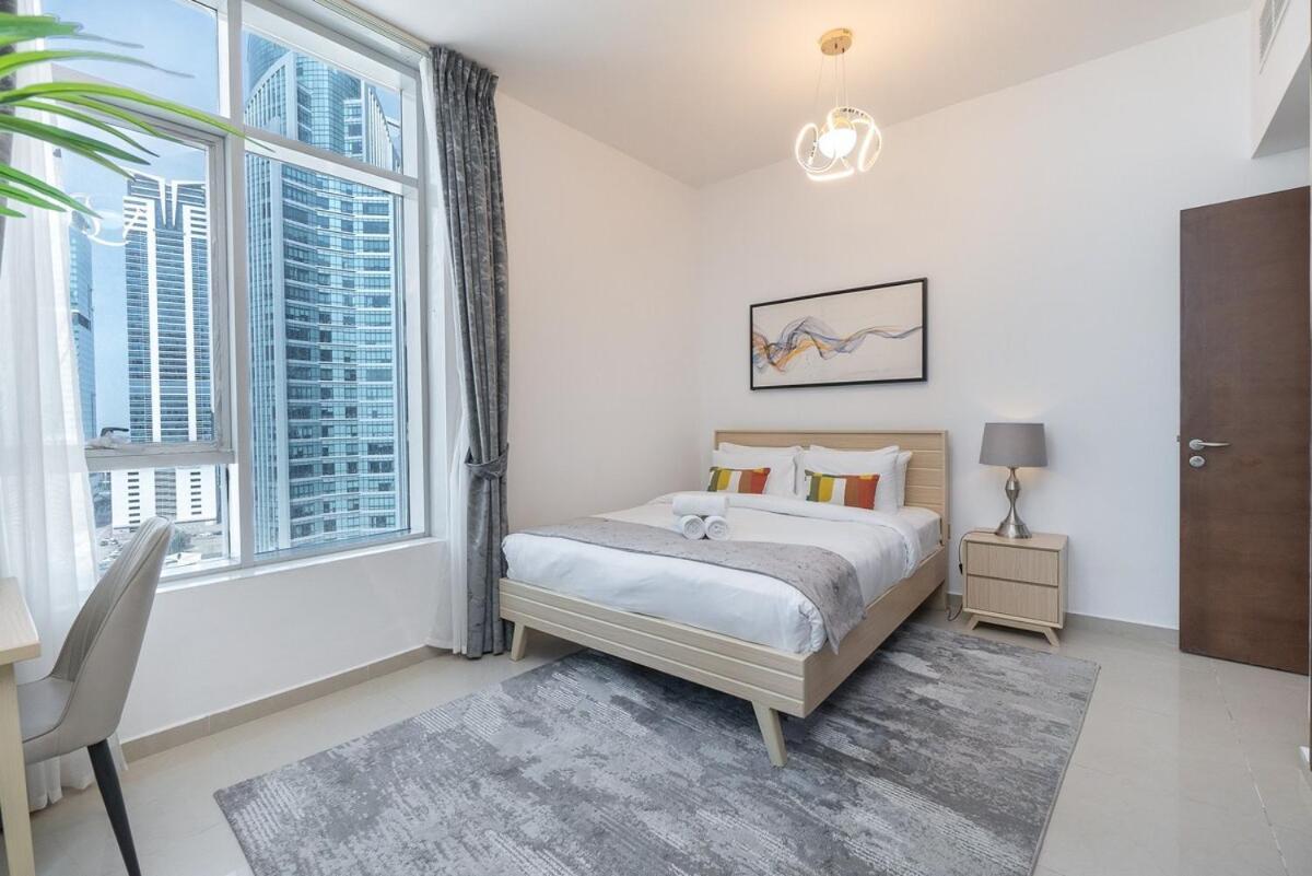 Cozy And Bright 2-bedroom In Business Bay Apartment *