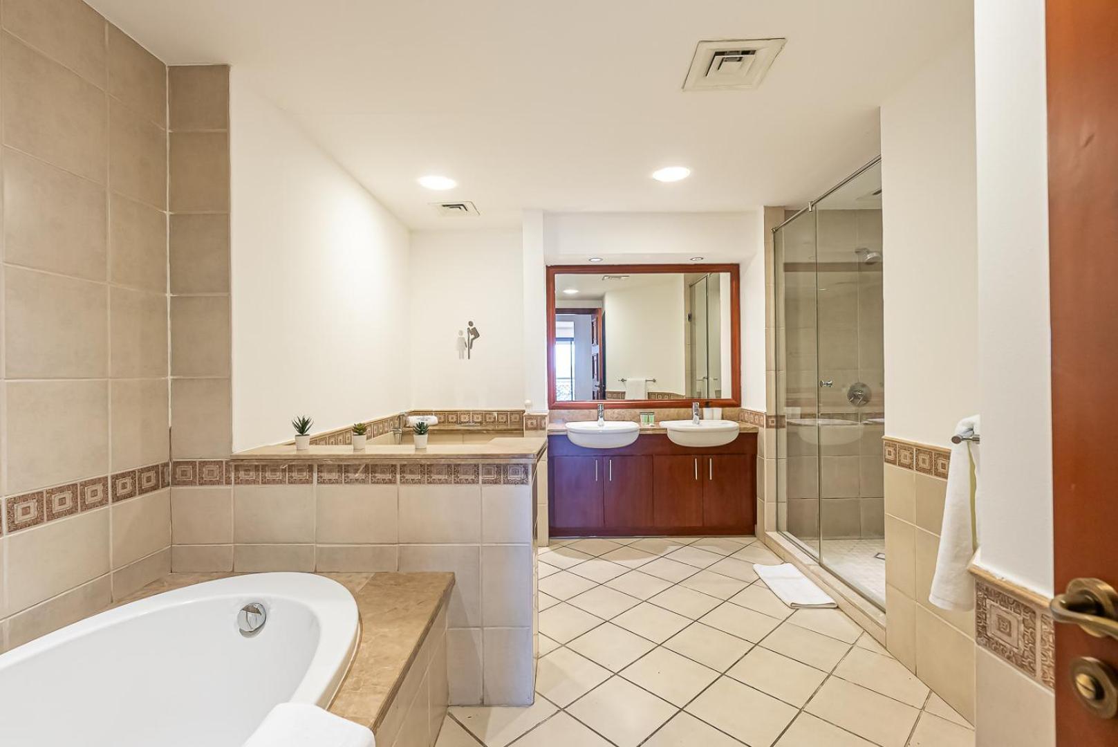 Elegant 1bdr In Palm Jumeirah View I Golden Mile * Dubai