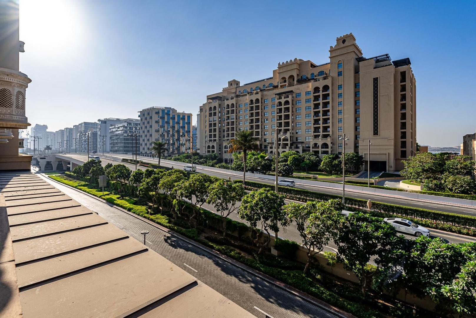 Apartment Elegant 1bdr In Palm Jumeirah View I Golden Mile *