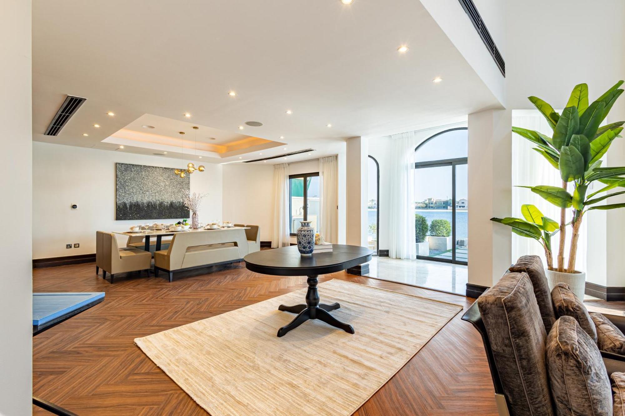 Elegant 3br Upgraded With Pool & Access Dubai