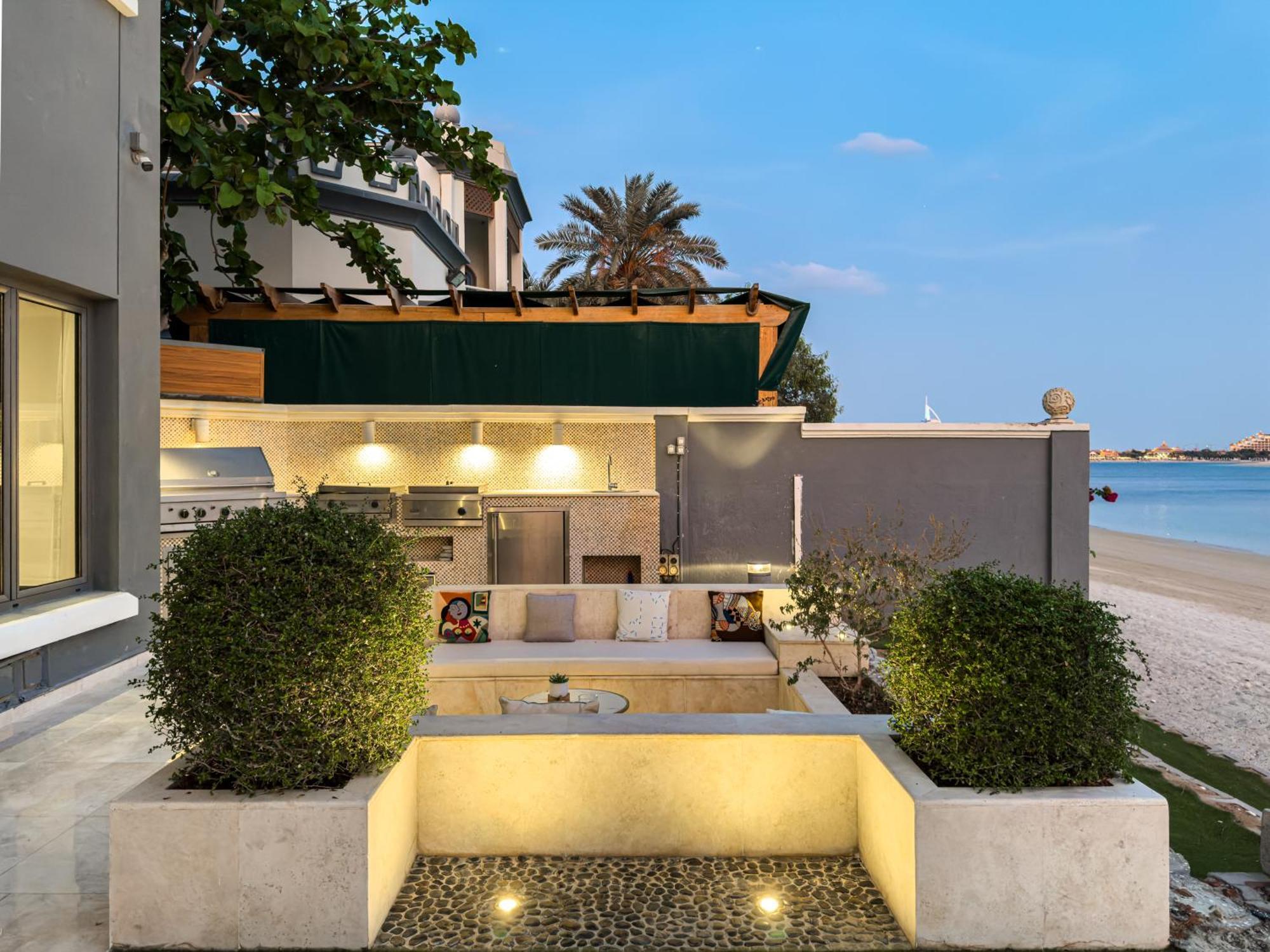 Villa Elegant 3br Upgraded With Pool & Access *
