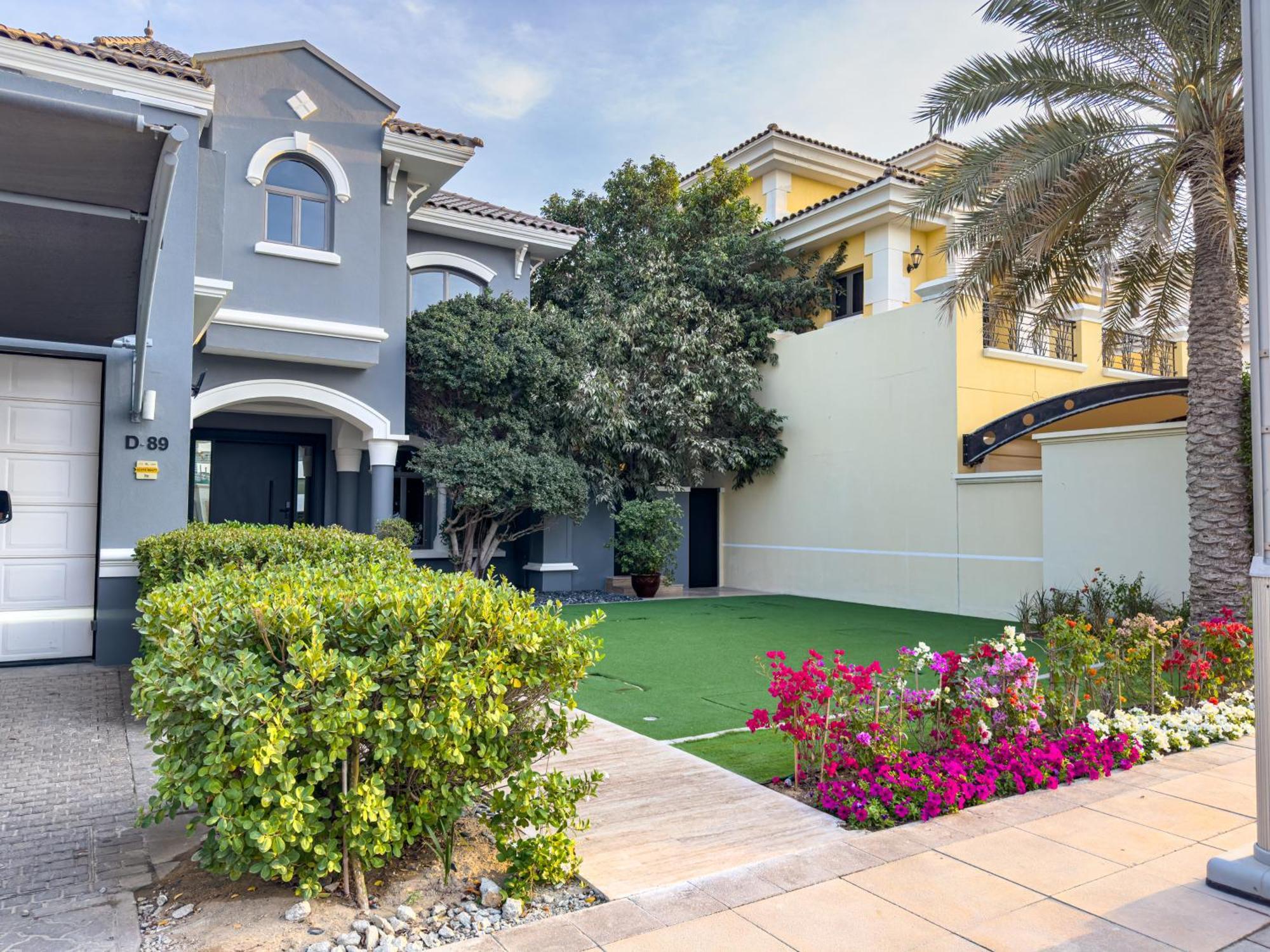 Elegant 3br Upgraded With Pool & Access * Dubai