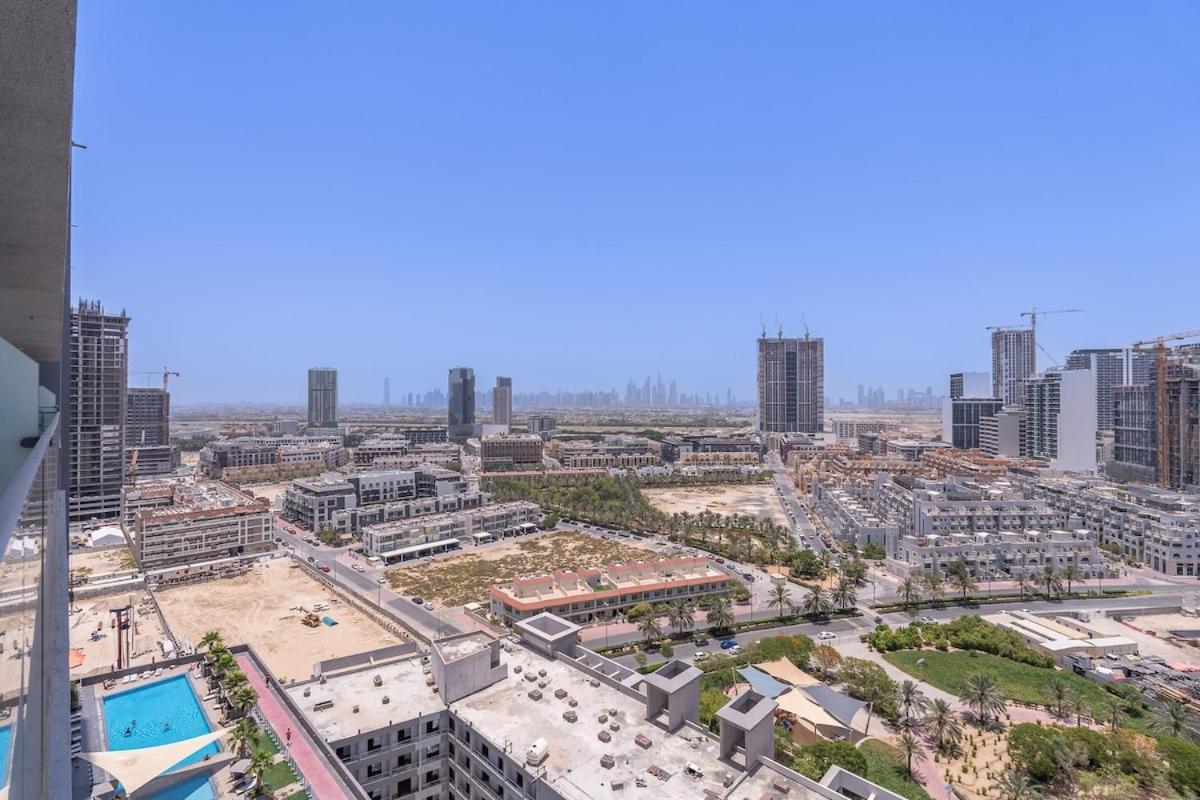 Elegant Studio With Skyline View In Jvc Apartment *