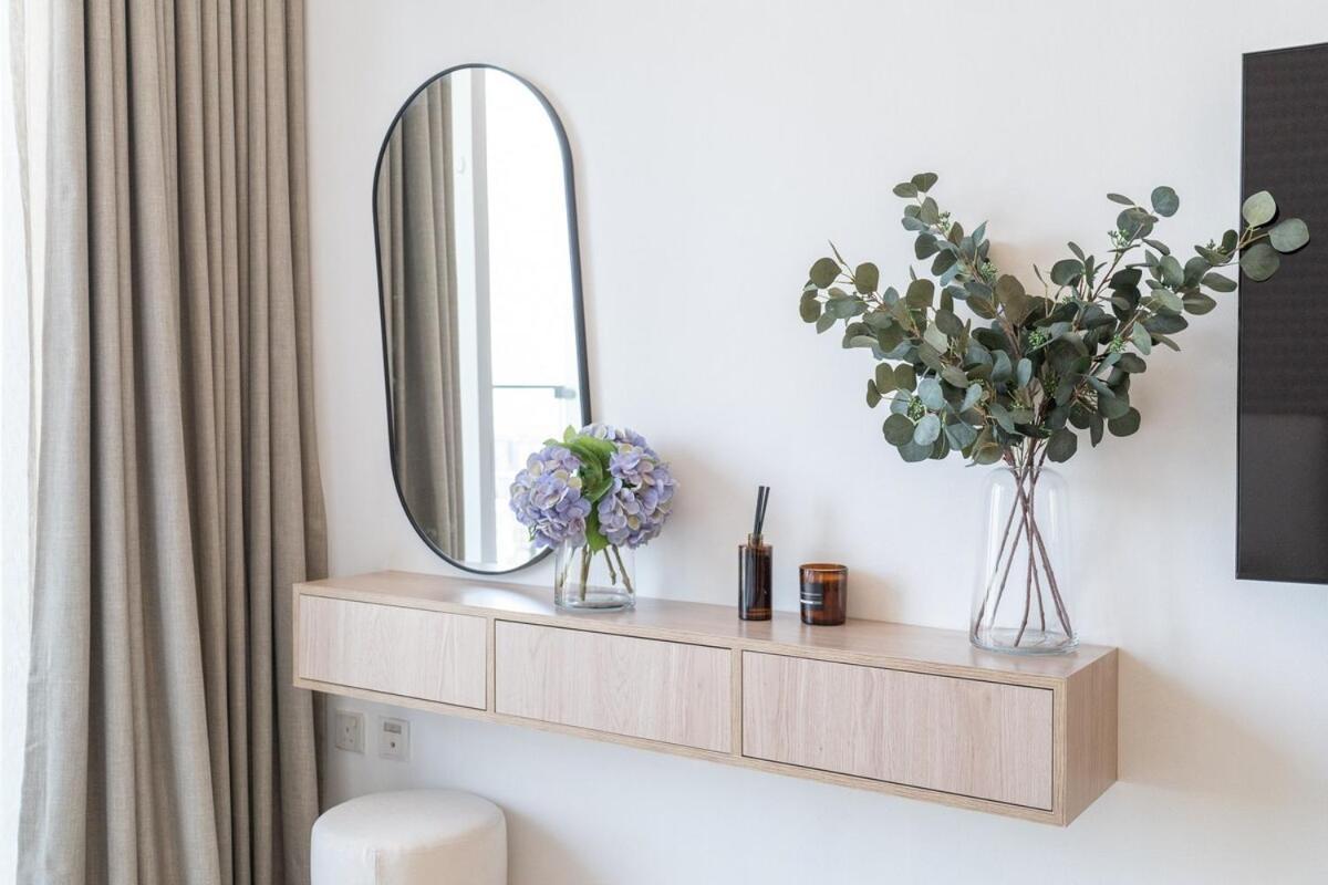 Elegant Studio With Skyline View In Jvc Apartment Dubai