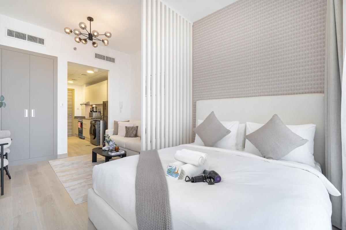 Elegant Studio With Skyline View In Jvc Dubai