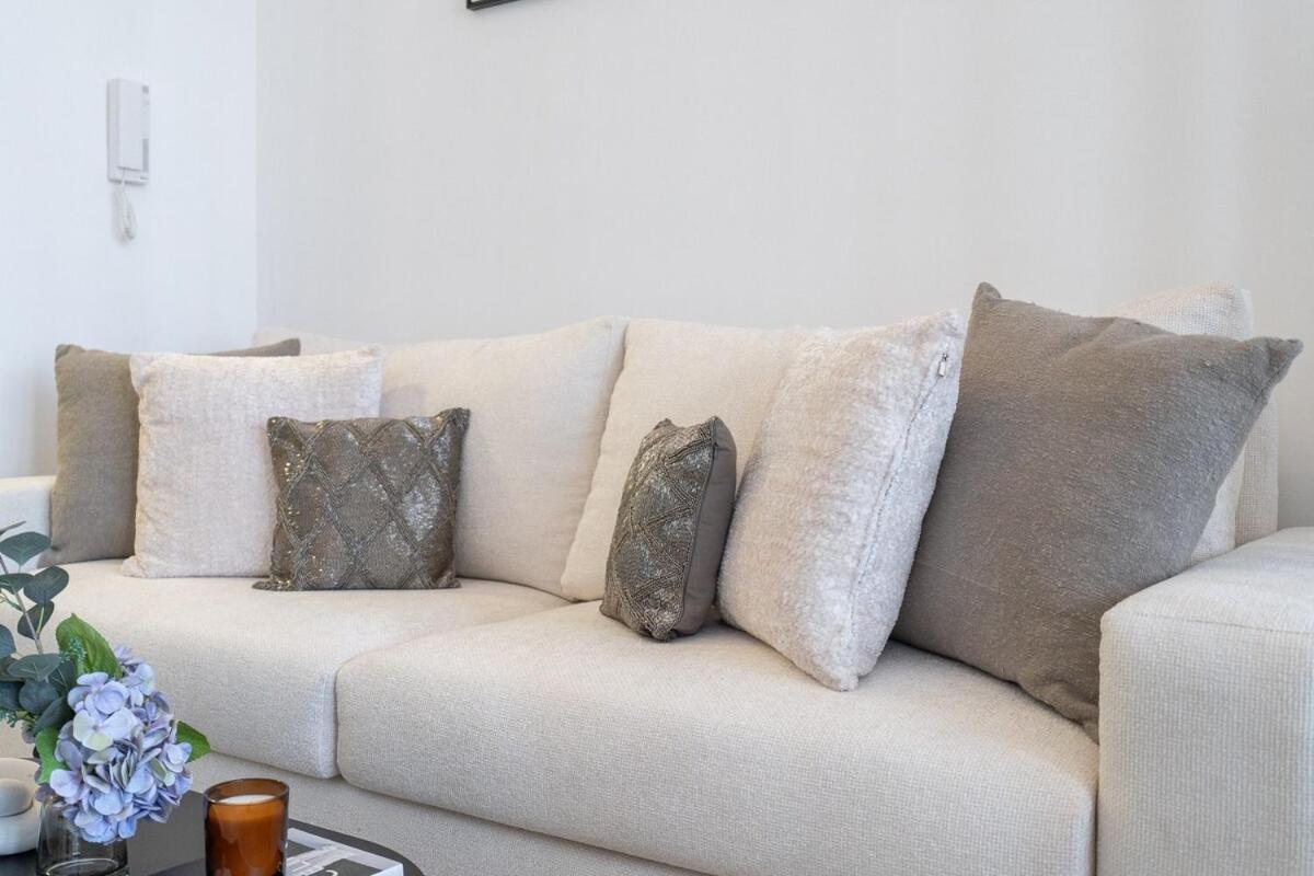Apartment Elegant Studio With Skyline View In Jvc *
