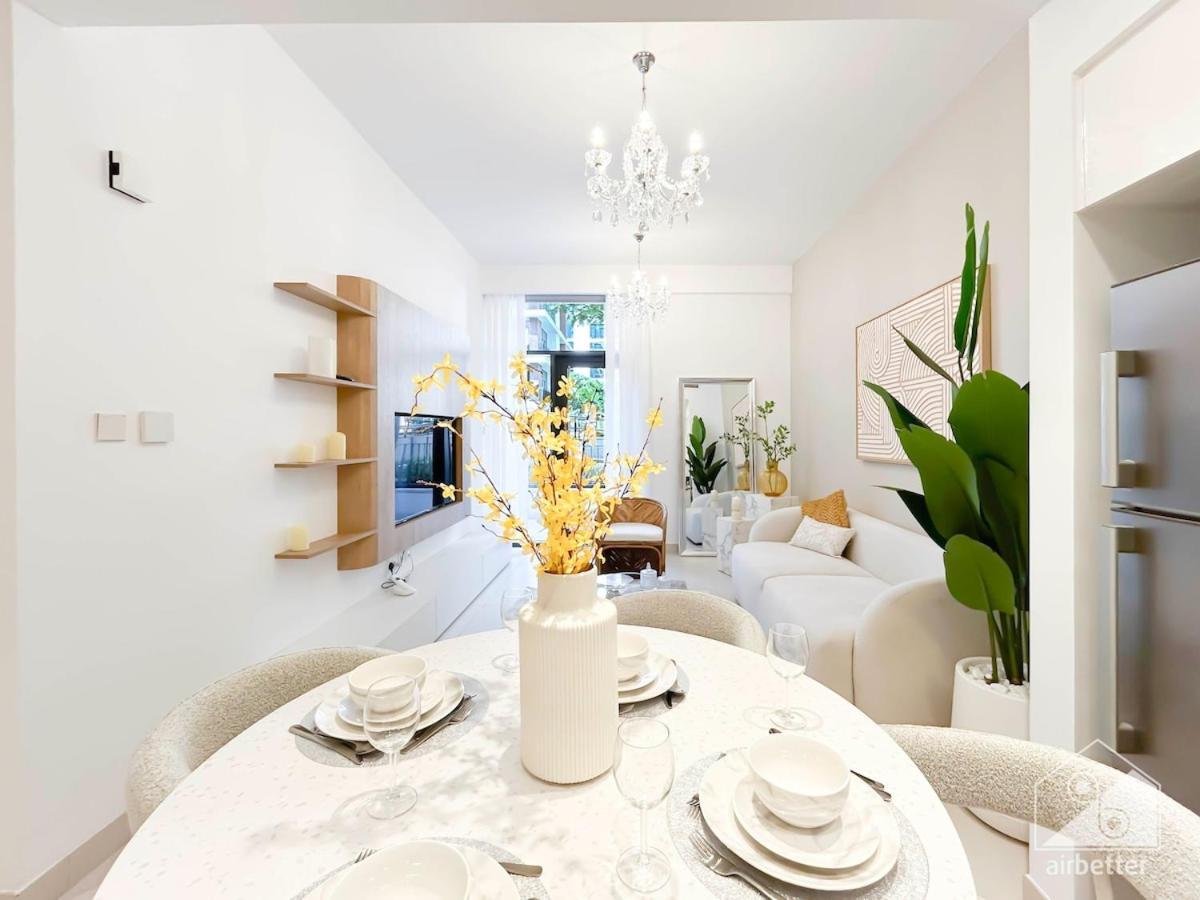 Apartment Luxury Design & Stunning Views In Hills