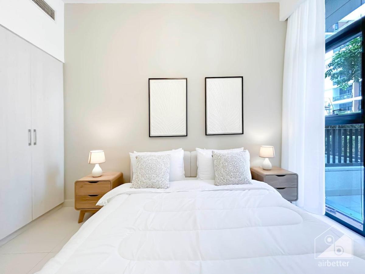 Apartment Luxury Design & Stunning Views In Hills Dubai