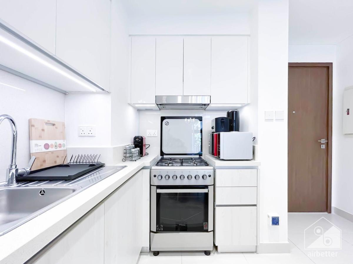 Apartment Luxury Design & Stunning Views In Hills *