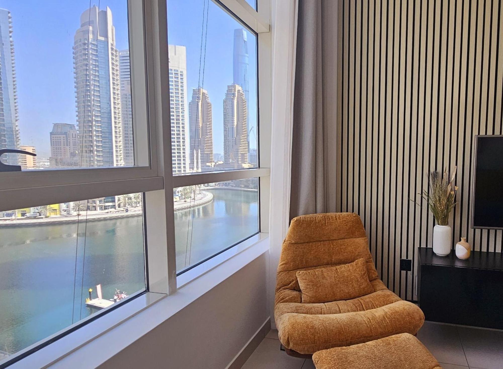 Exquisite Marina View 2 Bedrooms Near Metro And Marina Mall